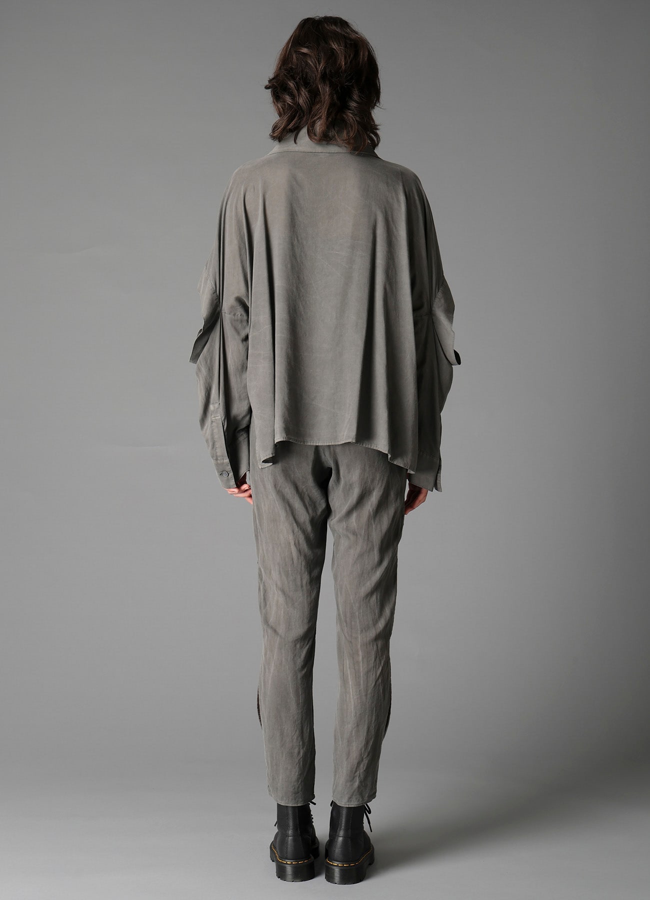 GARMENT-DYED LAWN ELBOW SLIT SHIRT