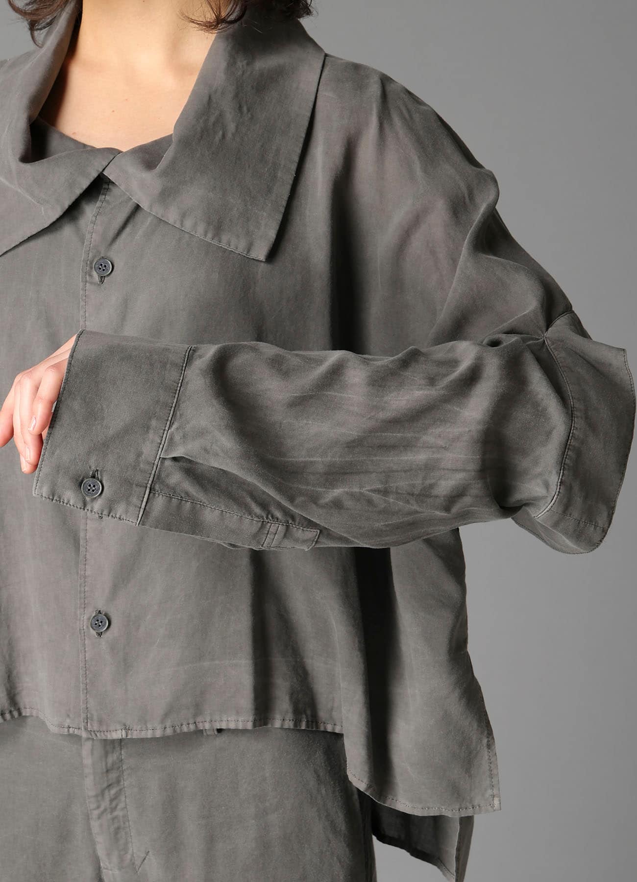 GARMENT-DYED LAWN ELBOW SLIT SHIRT