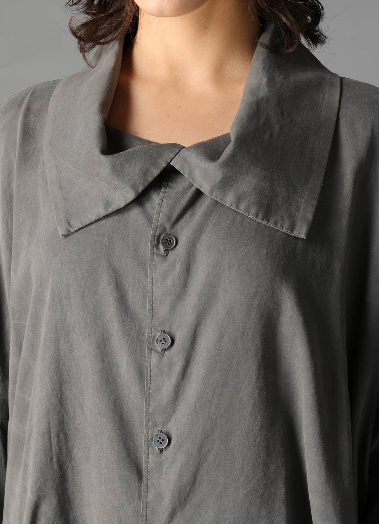 GARMENT-DYED LAWN ELBOW SLIT SHIRT