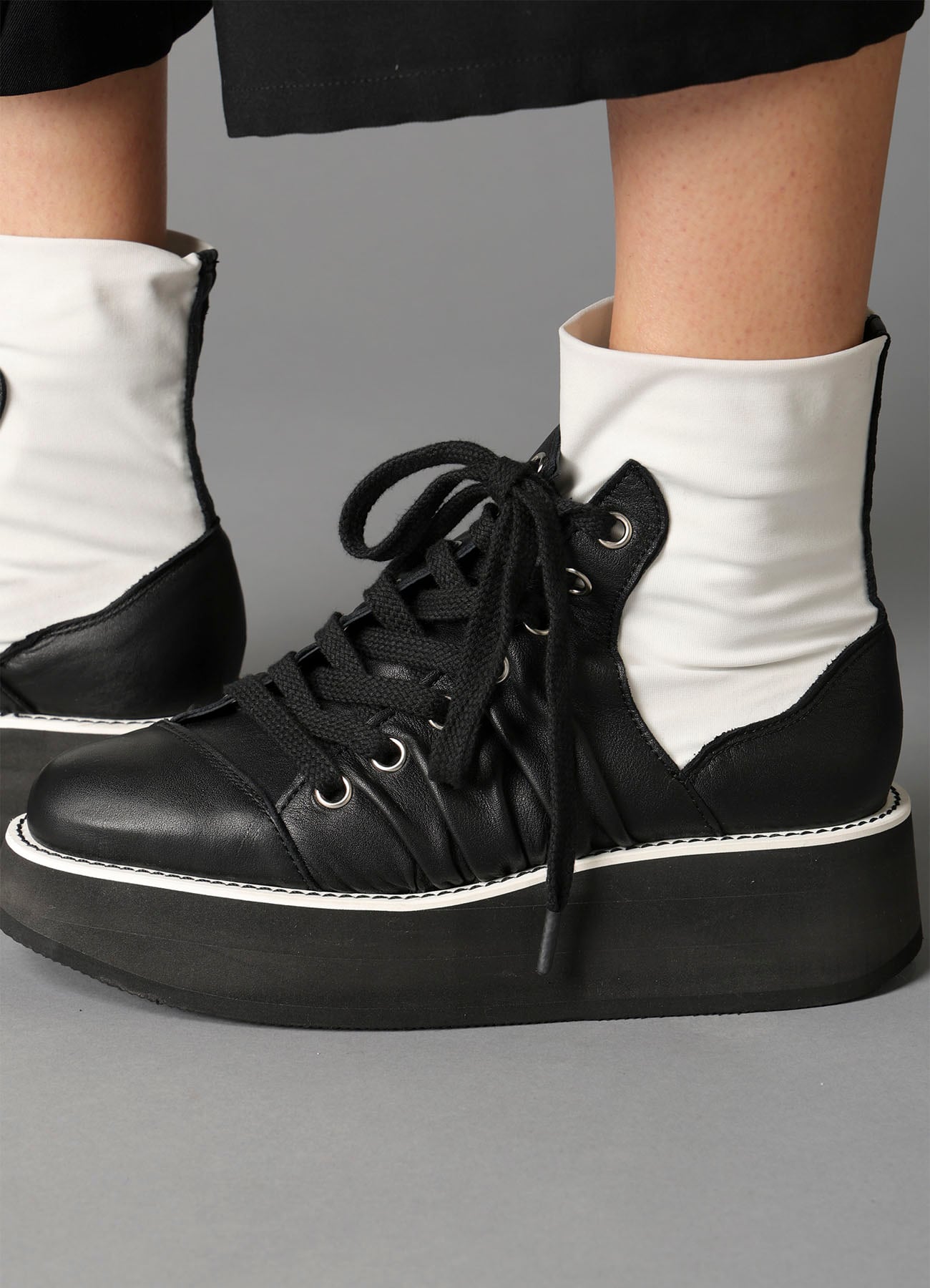 SOFT TANNED LEATHER+ STRETCH TEX DRAPE BOOTS