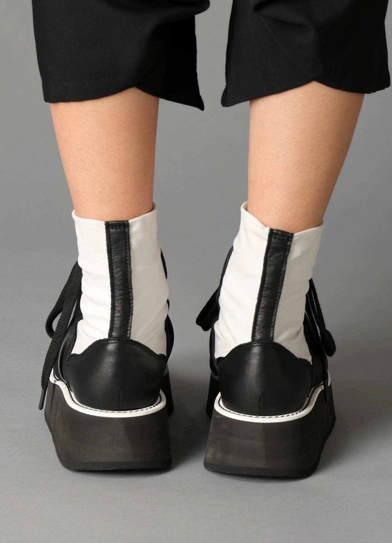 SOFT TANNED LEATHER+ STRETCH TEX DRAPE BOOTS