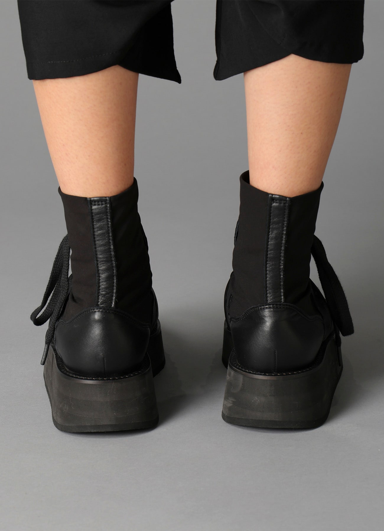 SOFT TANNED LEATHER+ STRETCH TEX DRAPE BOOTS