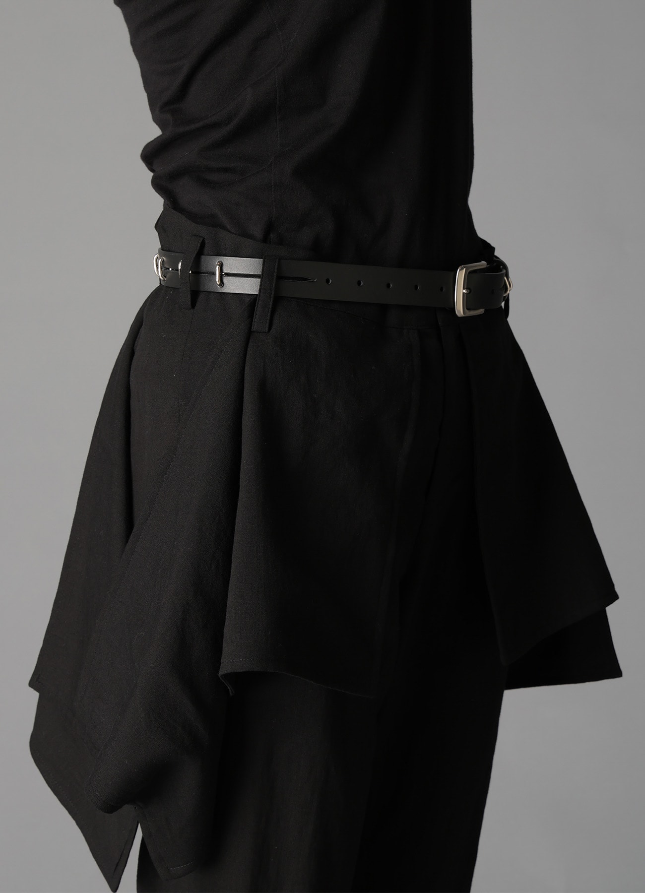 DRY LEATHER CENTER-CUT BELT(S Black): LIMI feu｜THE SHOP YOHJI