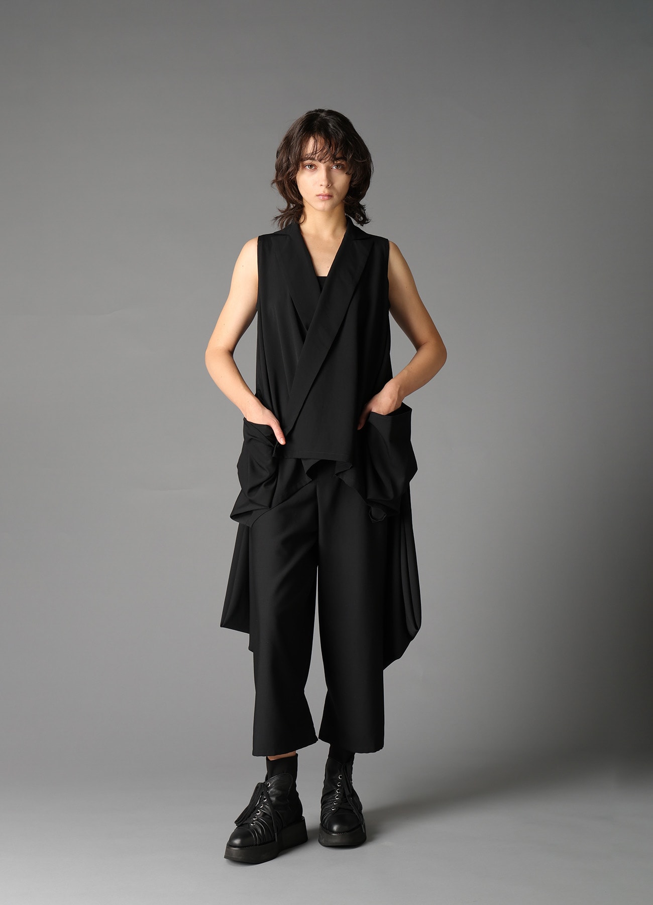 W/GABARDINE WRAP JACKET