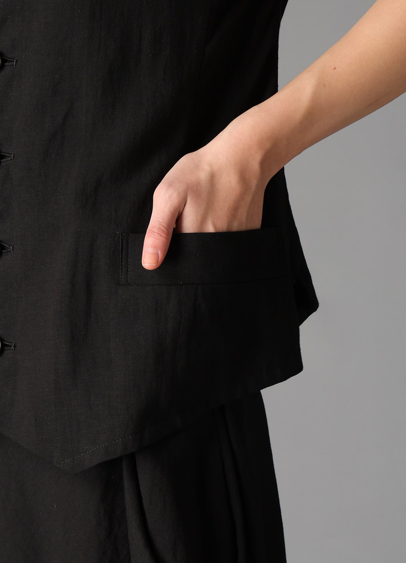 CELLULOSE/ LINEN LAWN WRAP JACKET