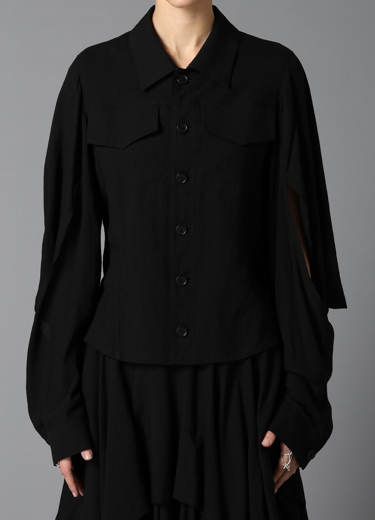 CELLULOSE/ LINEN LAWN DESIGNED SLEEVE JACKET A