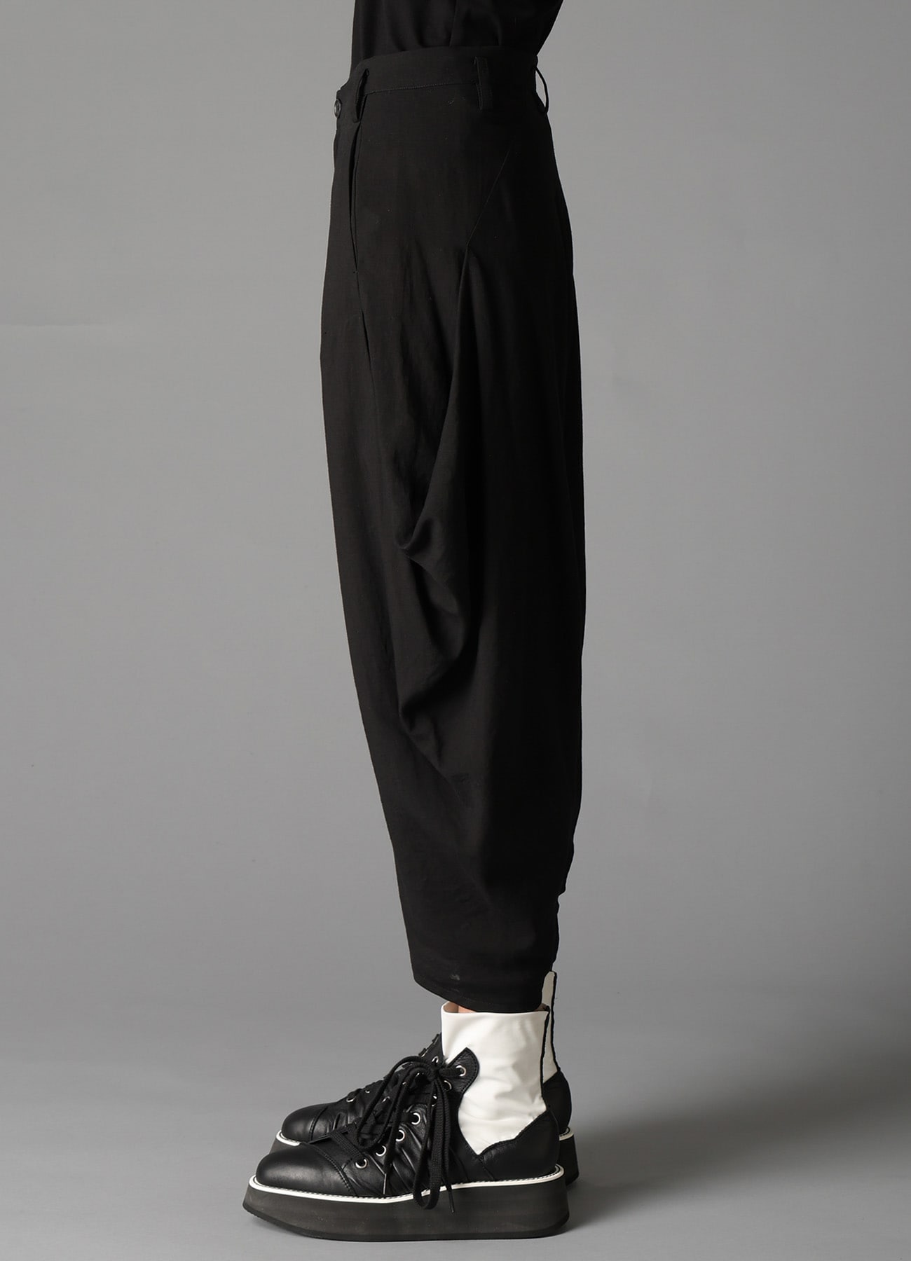 CELLULOSE/ LINEN LAWN BIG TUCK PANTS A