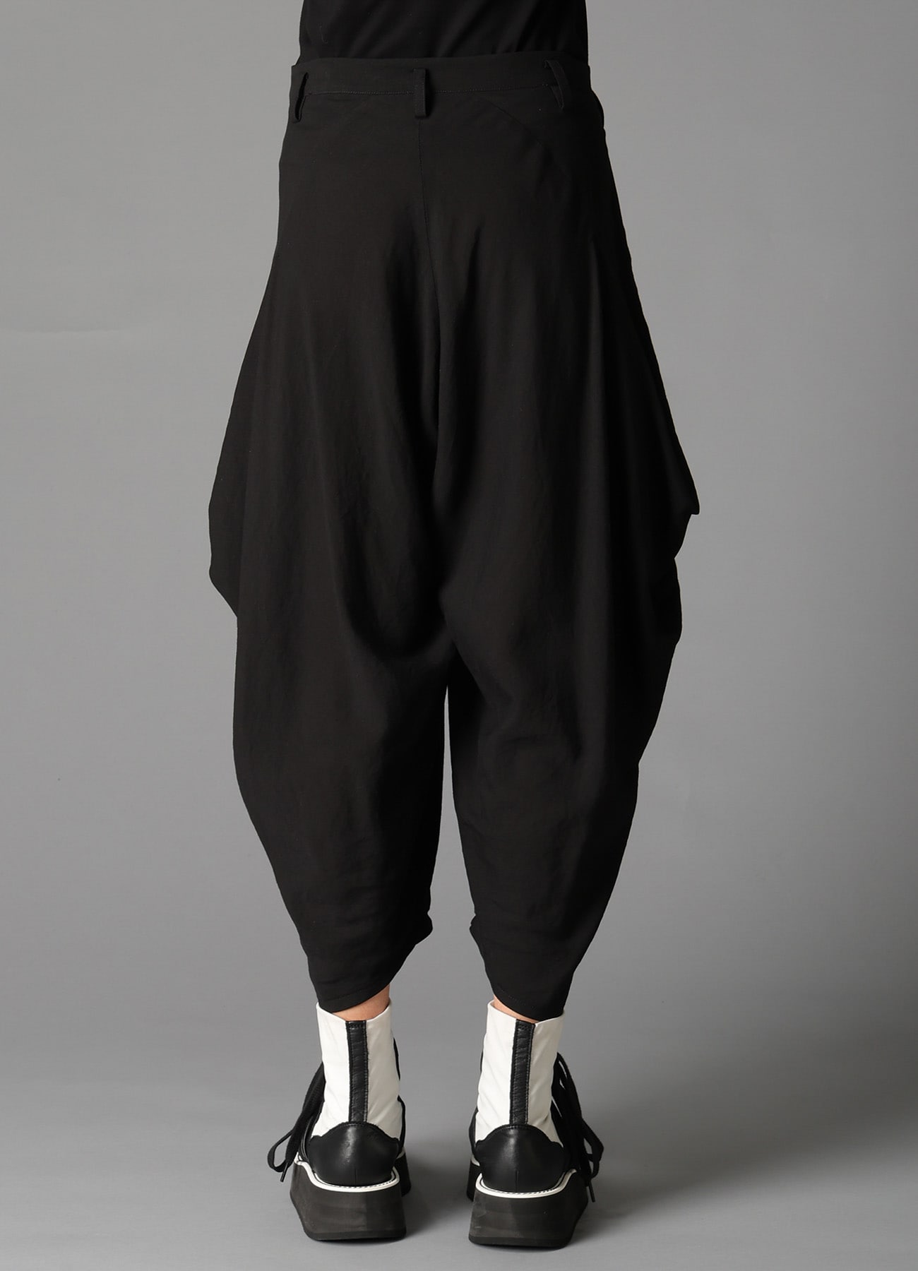 CELLULOSE/ LINEN LAWN BIG TUCK PANTS A