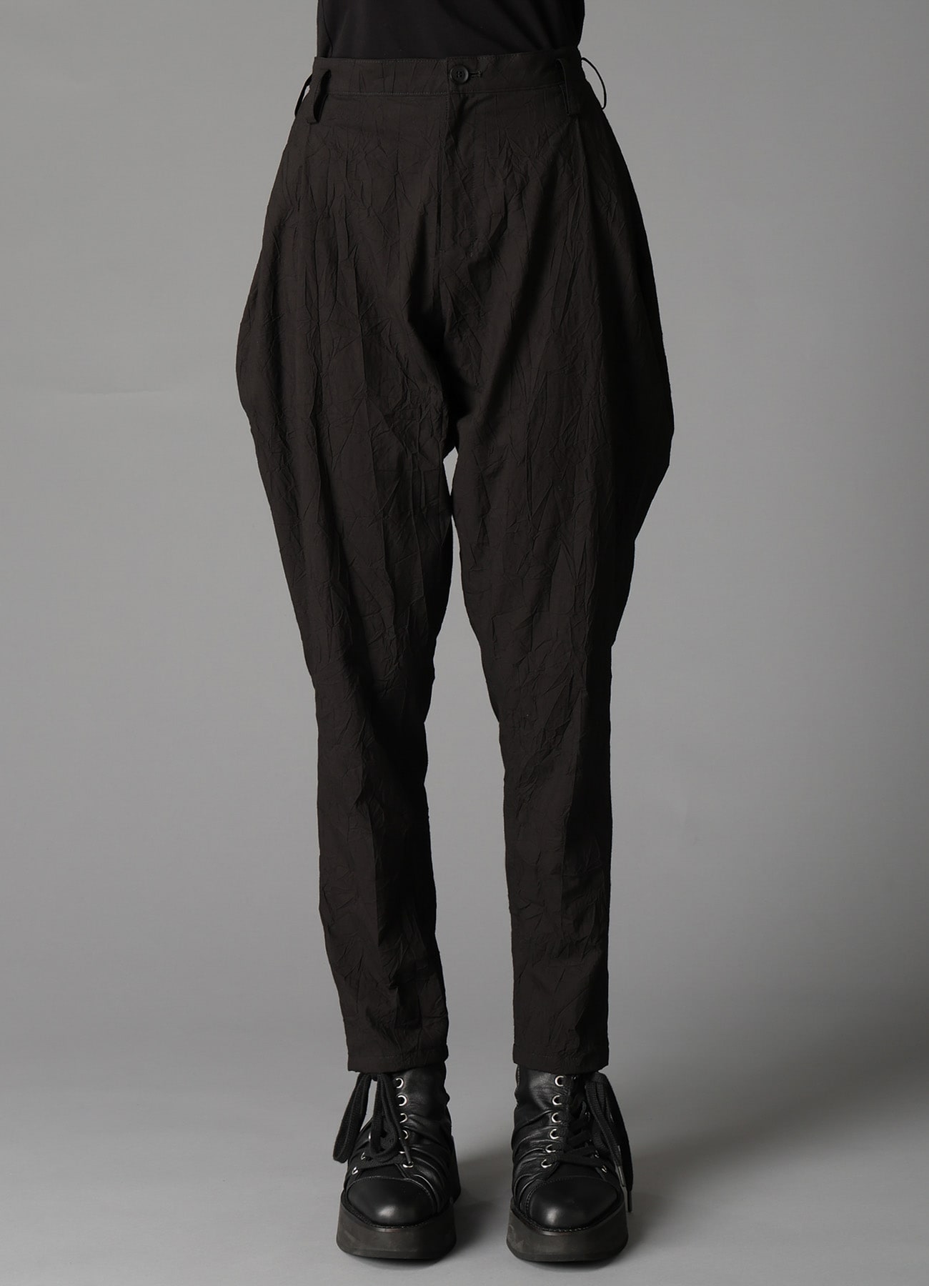 WRINKLED TYPEWRITER WAIST TUCK PANTS