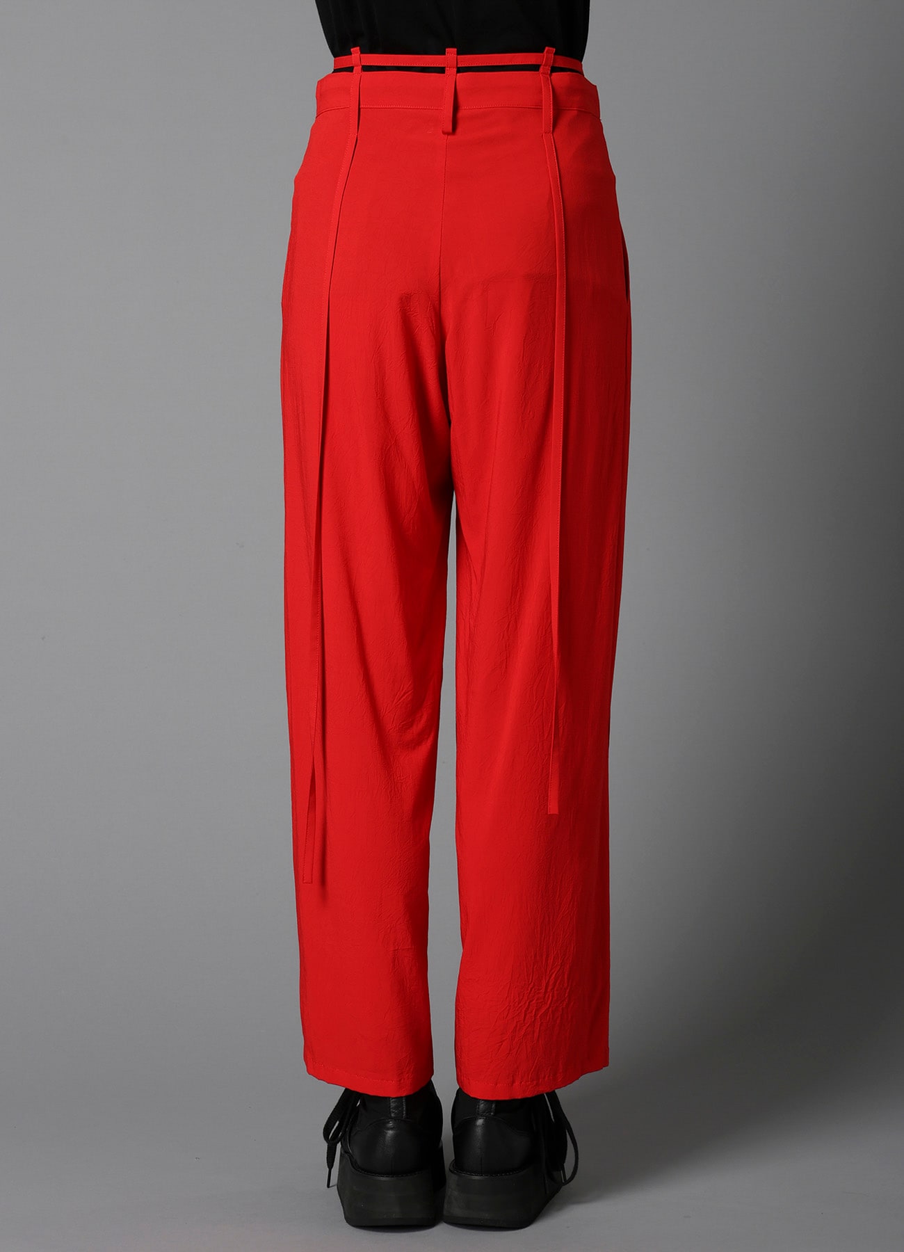 RY/ WRINKLED LAWN HANGING STRAP PANTS