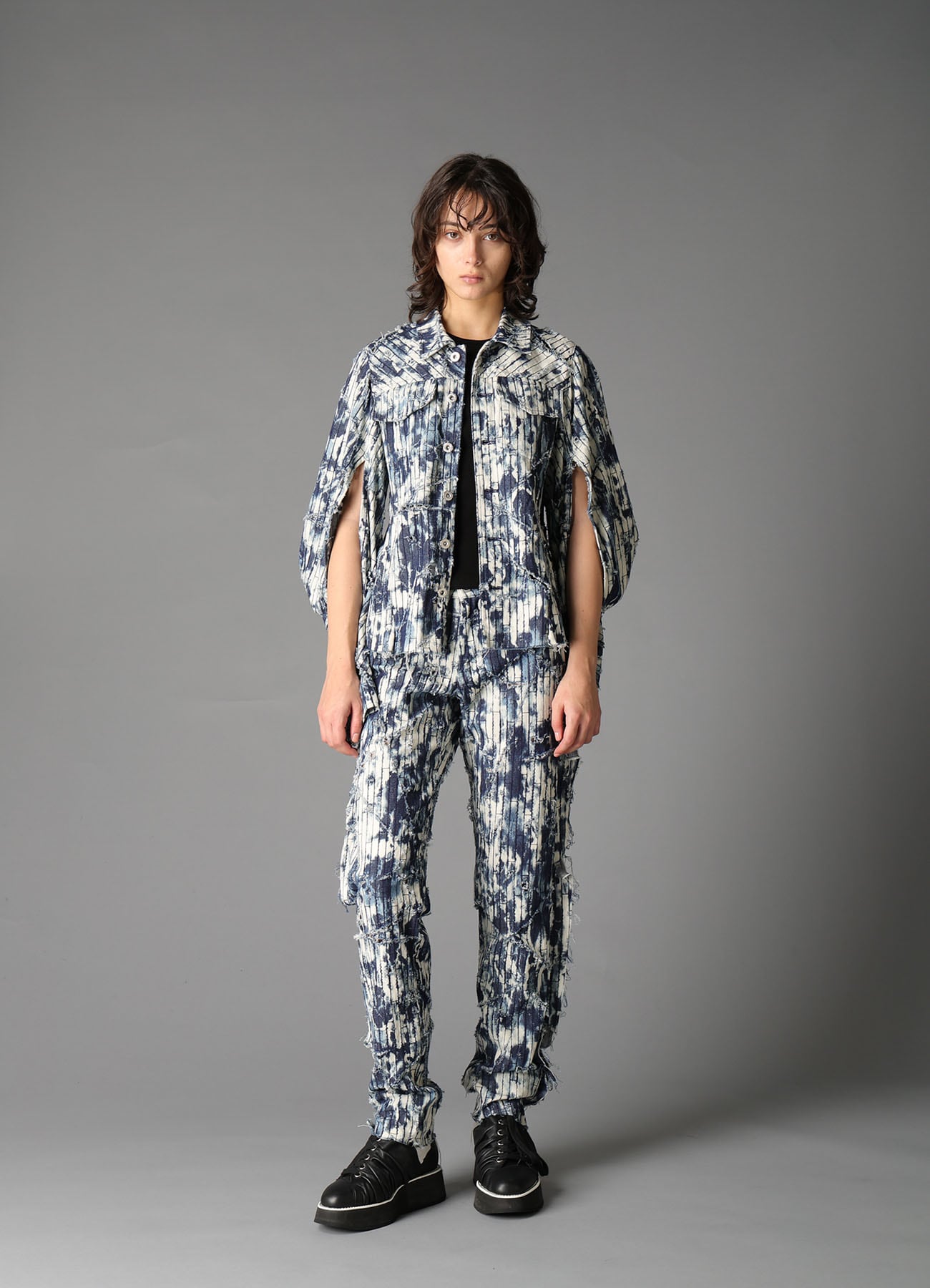 DAMAGED DENIM STRAIGHT PANTS