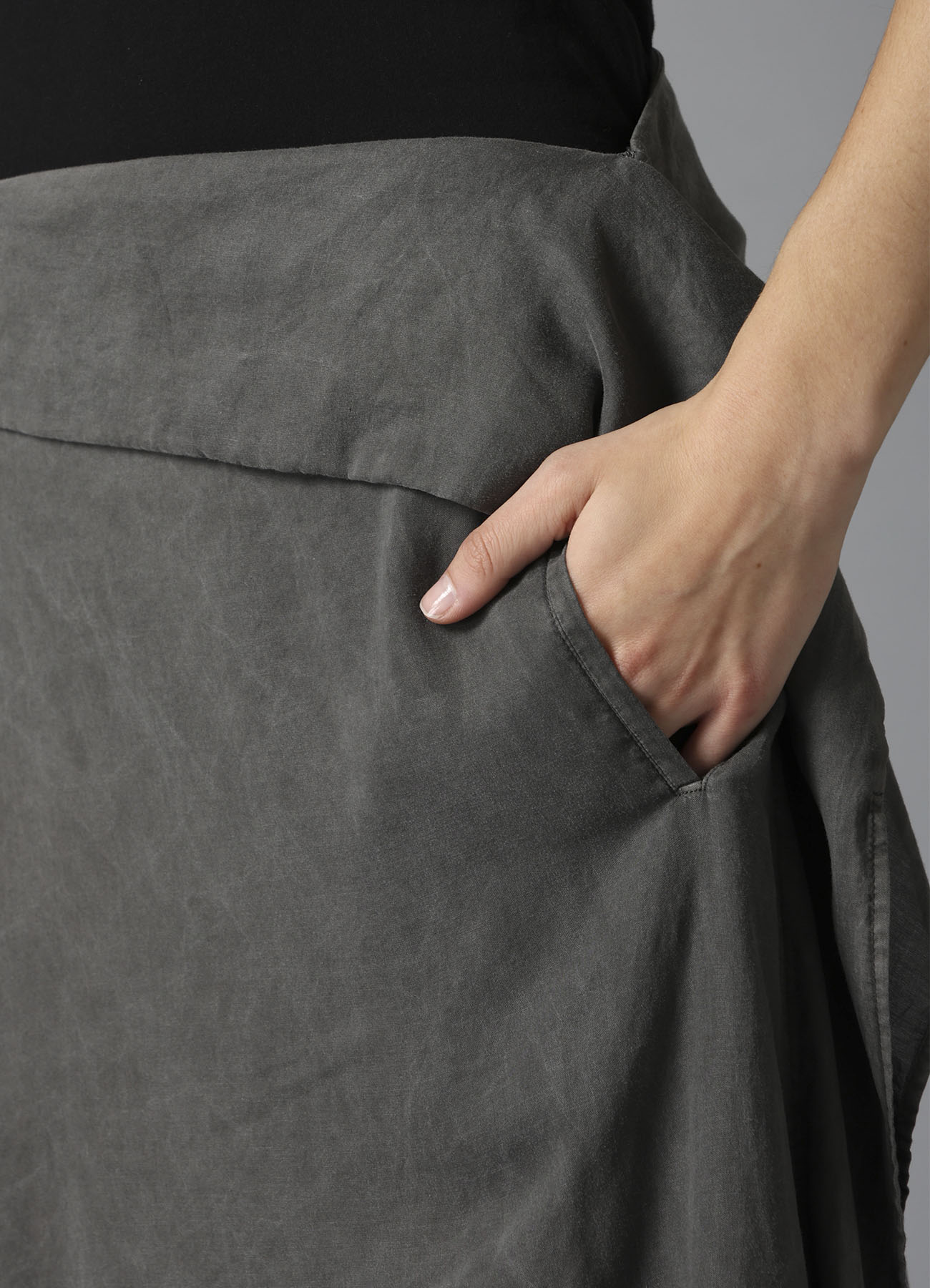 GARMENT-DYED LAWN SQUARE SKIRT A