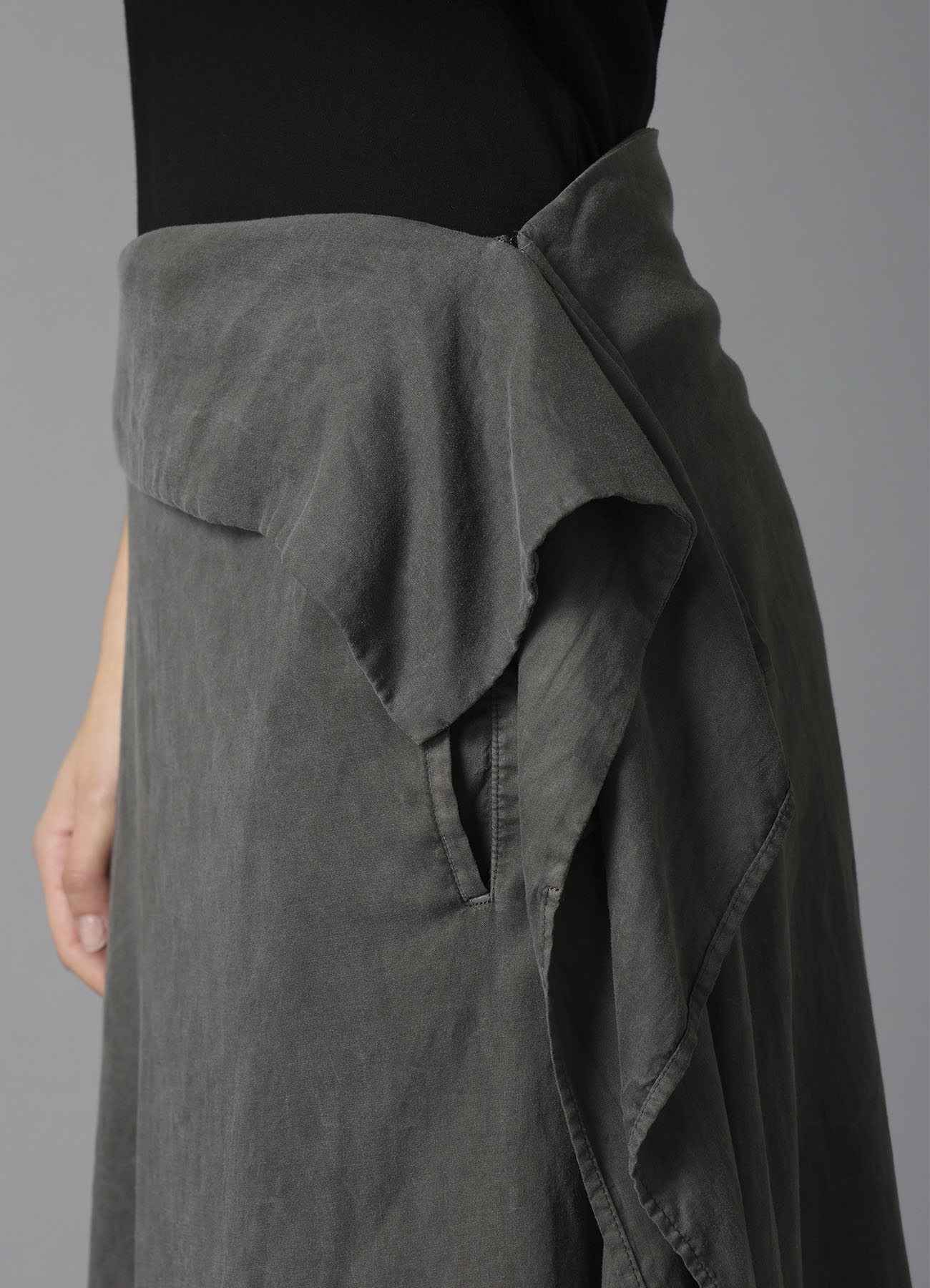 GARMENT-DYED LAWN SQUARE SKIRT A