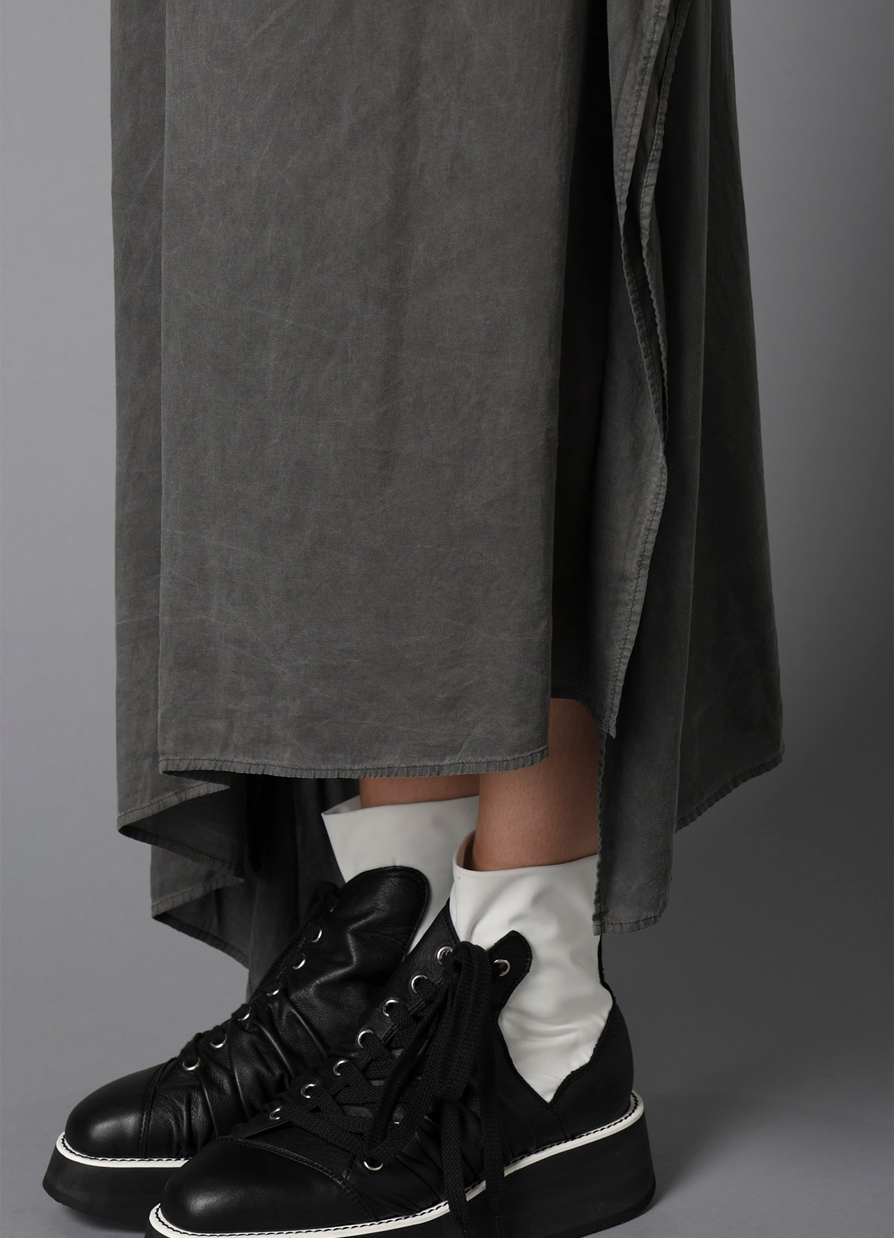 GARMENT-DYED LAWN SQUARE SKIRT A