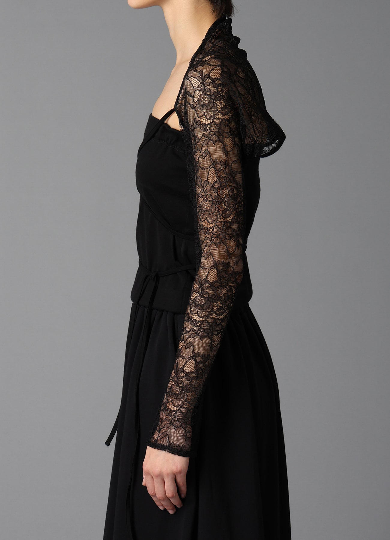 FLOWER LACE+SIGLE JERSEY SLEEVE SLIT BOLERO