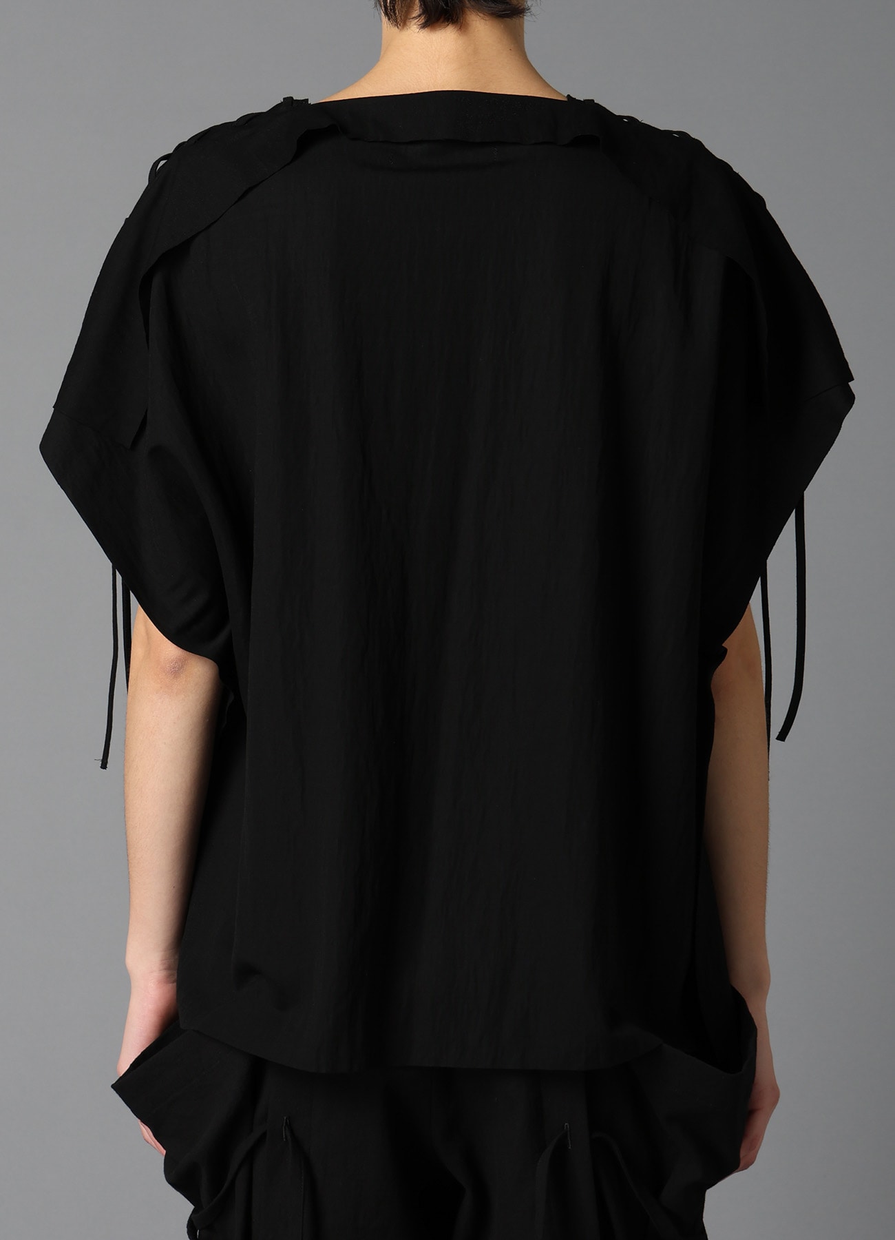 NATURAL SMOOTH LACE UP SQUARE TEE