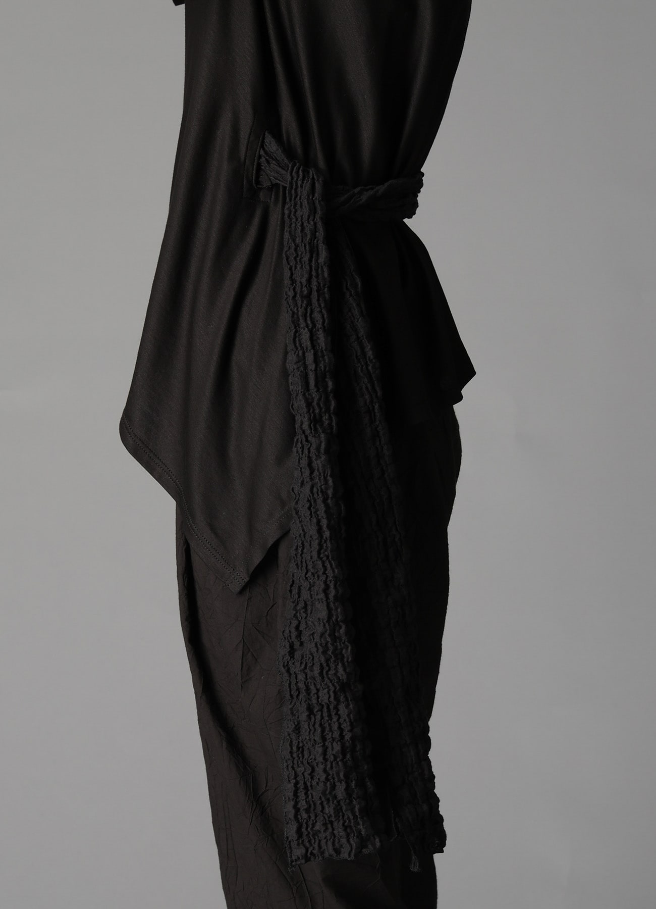 SINGLE JERSEY+SHRINKED LACE SCARF DETAIL SHORT CARDIGAN