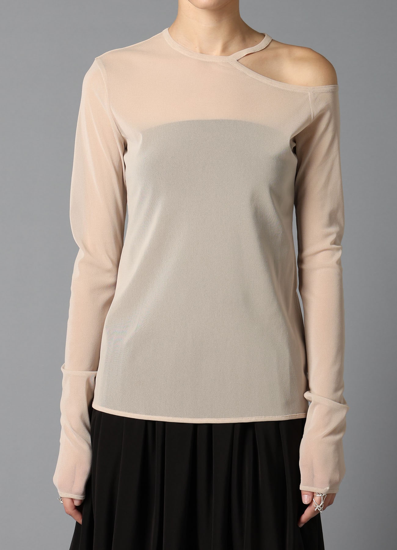 PE TULLE CUTTING DETAIL TIGHT TEE