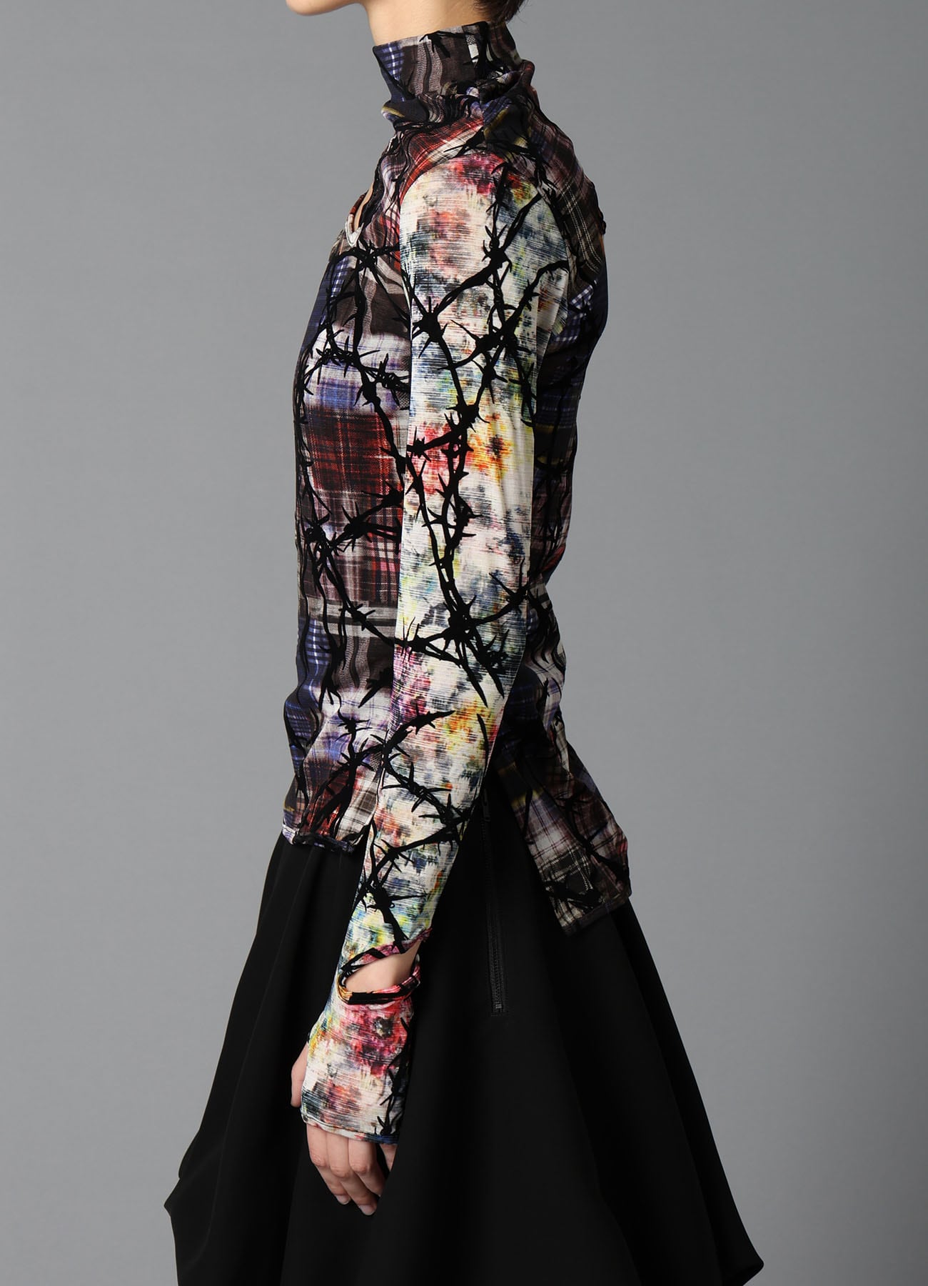 CHECK + FLORAL COMBINATION SLIT HIGH NECK T-SHIRT