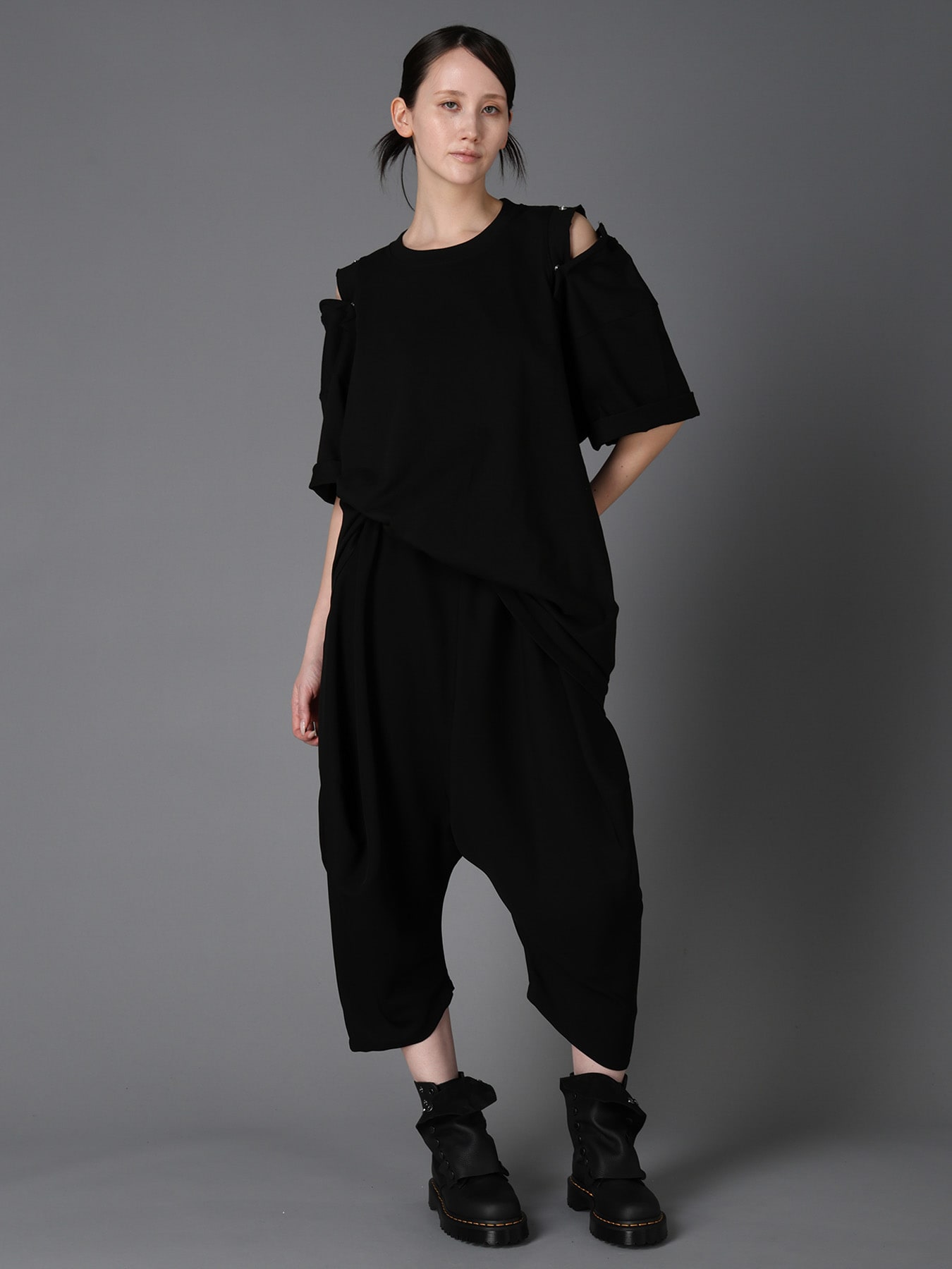 [LIMIted] DOT BUTTON REMAKE T-SHIRT
