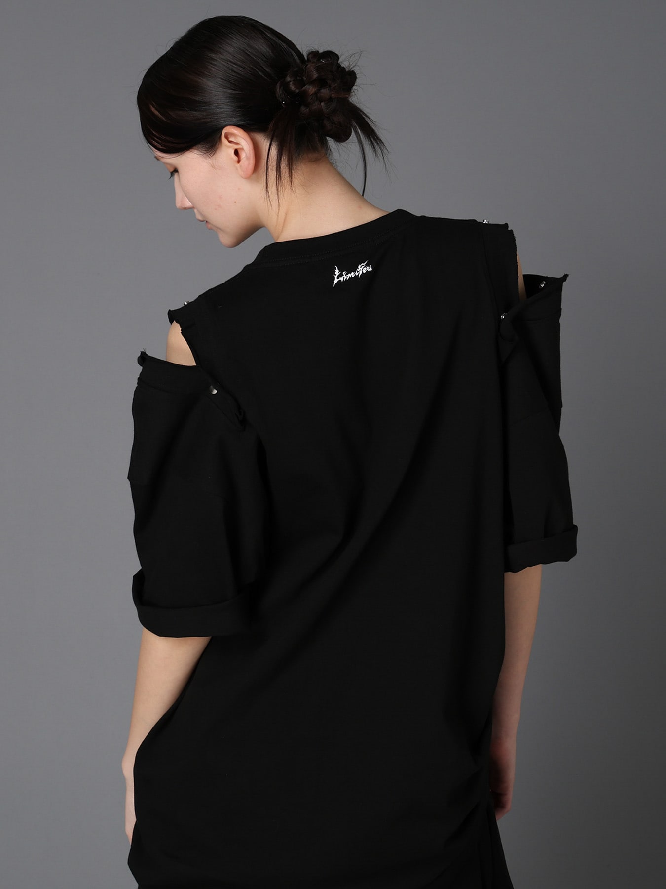 [LIMIted] DOT BUTTON REMAKE T-SHIRT