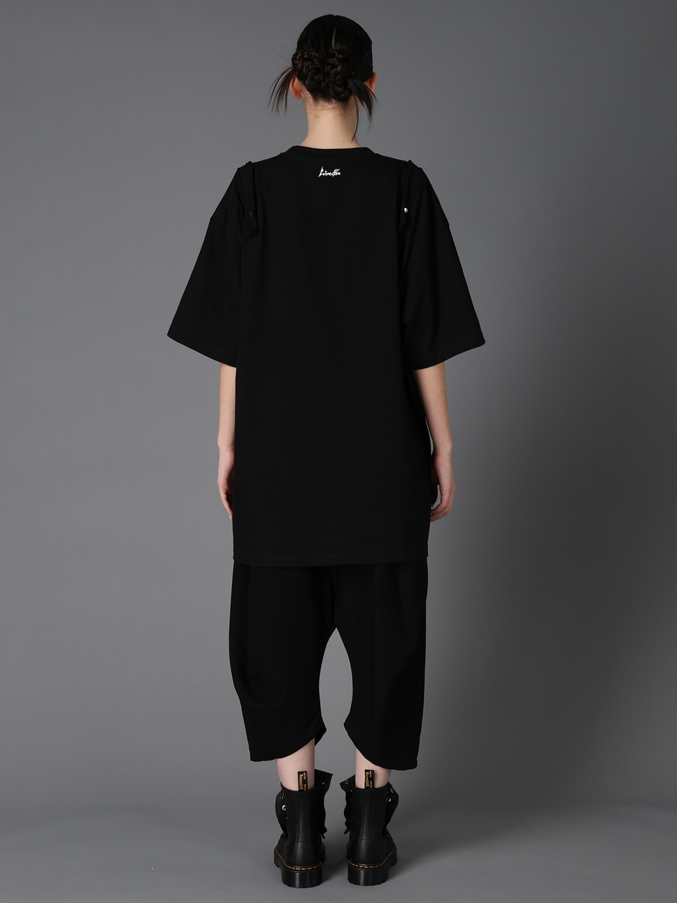 [LIMIted] DOT BUTTON REMAKE T-SHIRT
