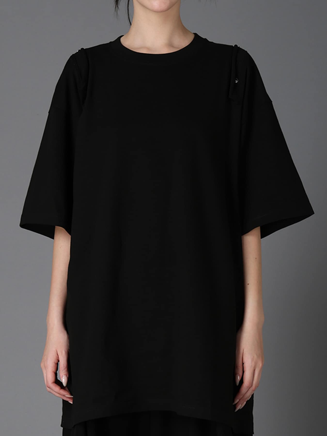 [LIMIted] DOT BUTTON REMAKE T-SHIRT