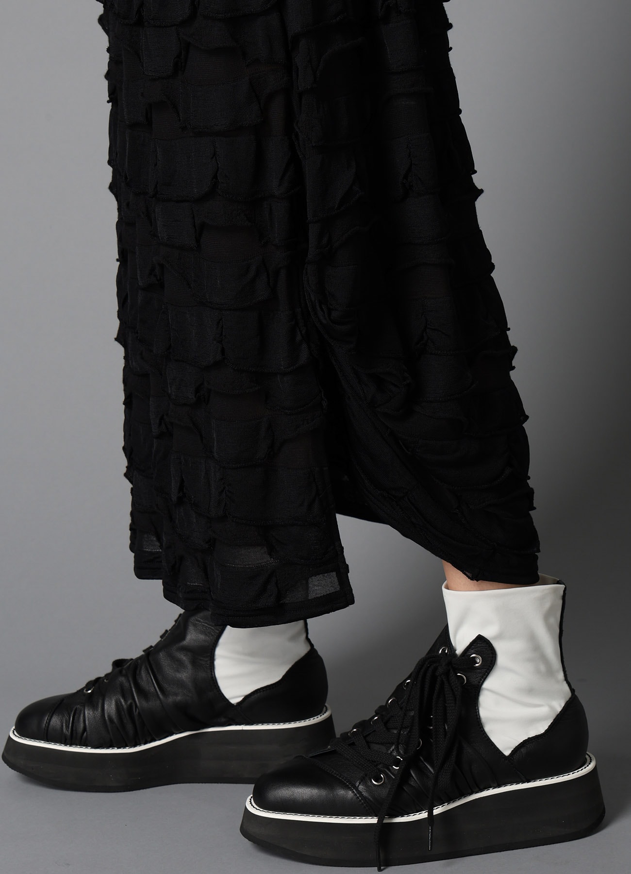 FRILL JACQUARD SIDE DRAPE SKIRT