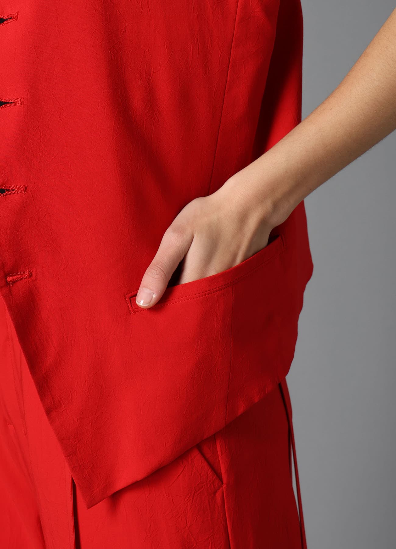 RY/ WRINKLED LACE UP VEST