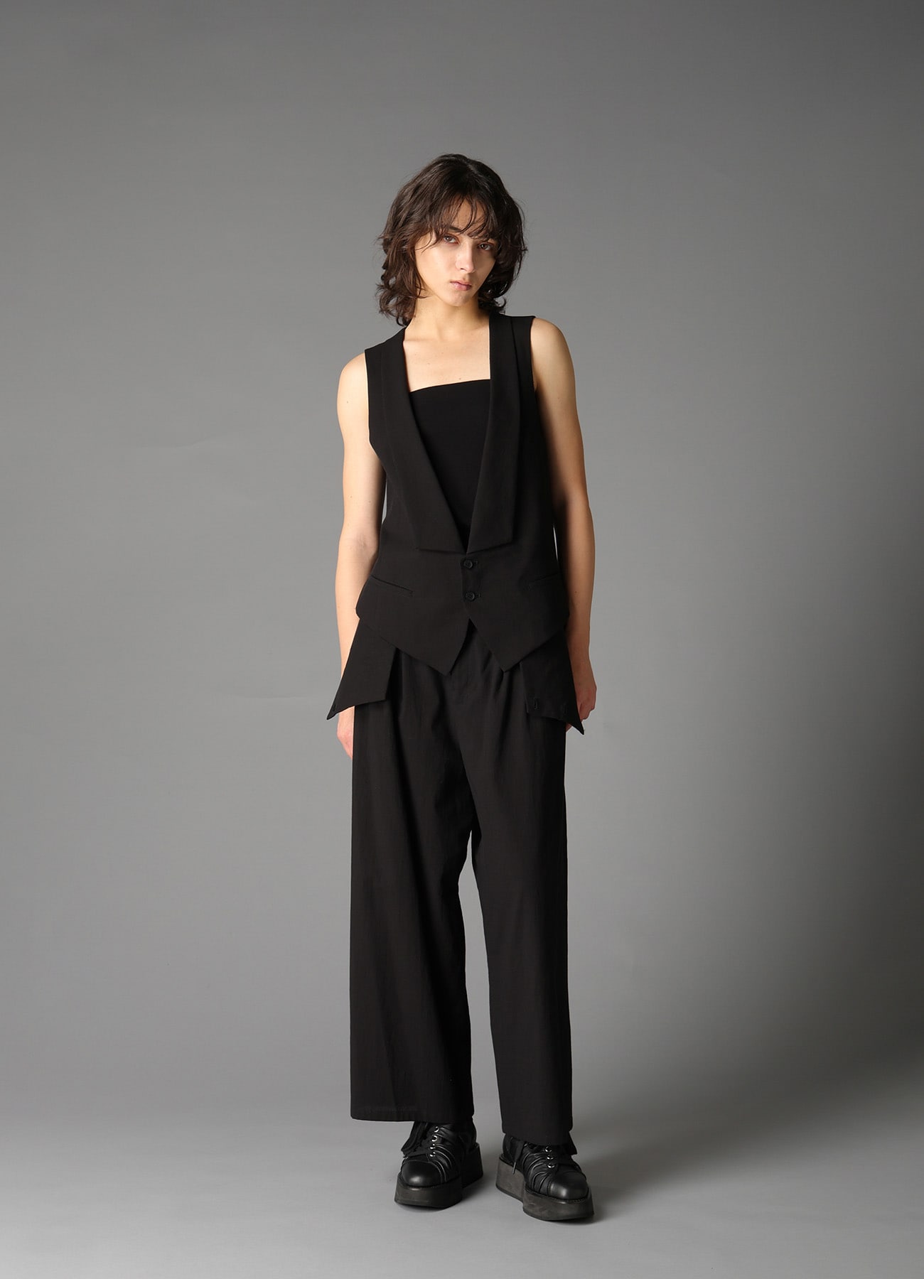 C/LI MUSLIN COLLARED VEST