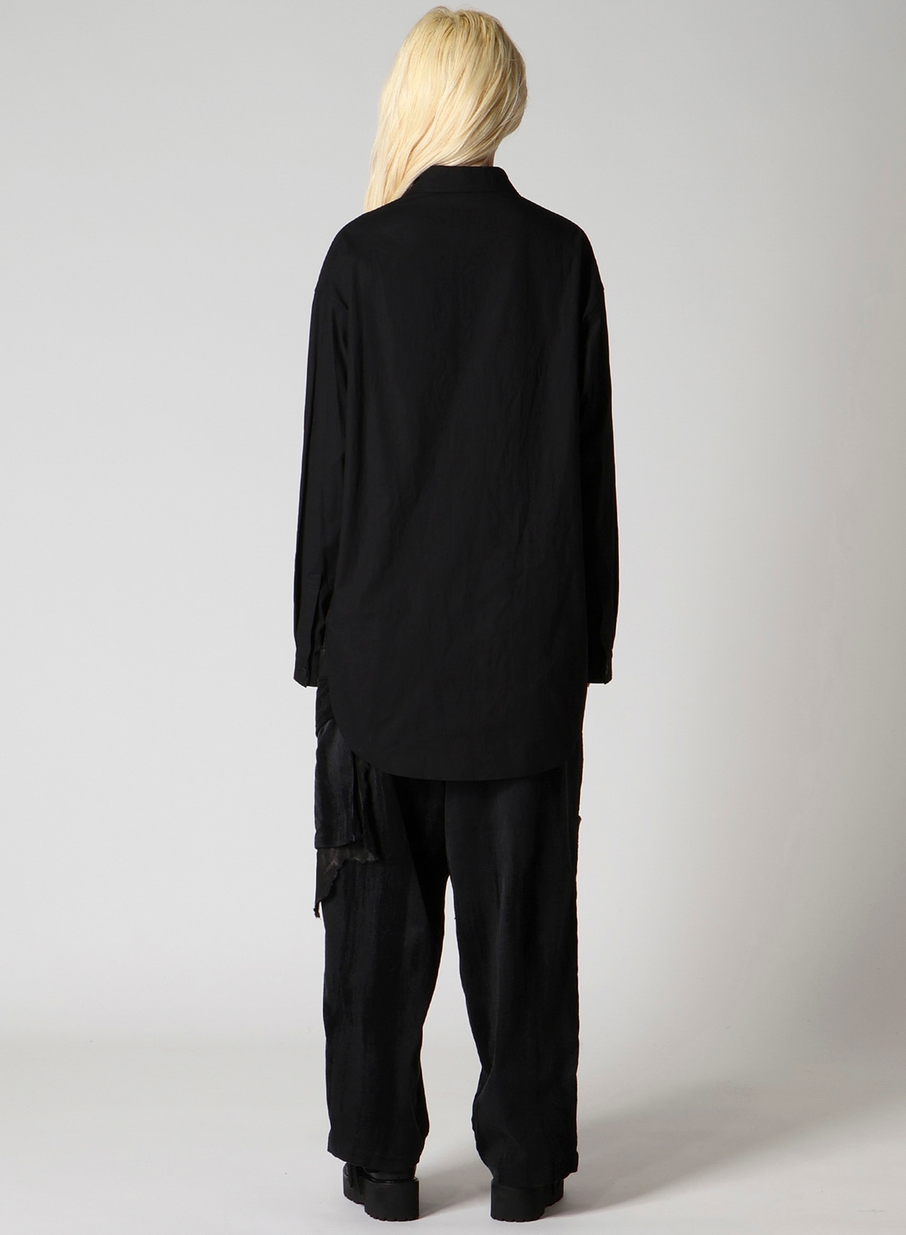 LIGHT POPLIN NECK TUCK SHIRT