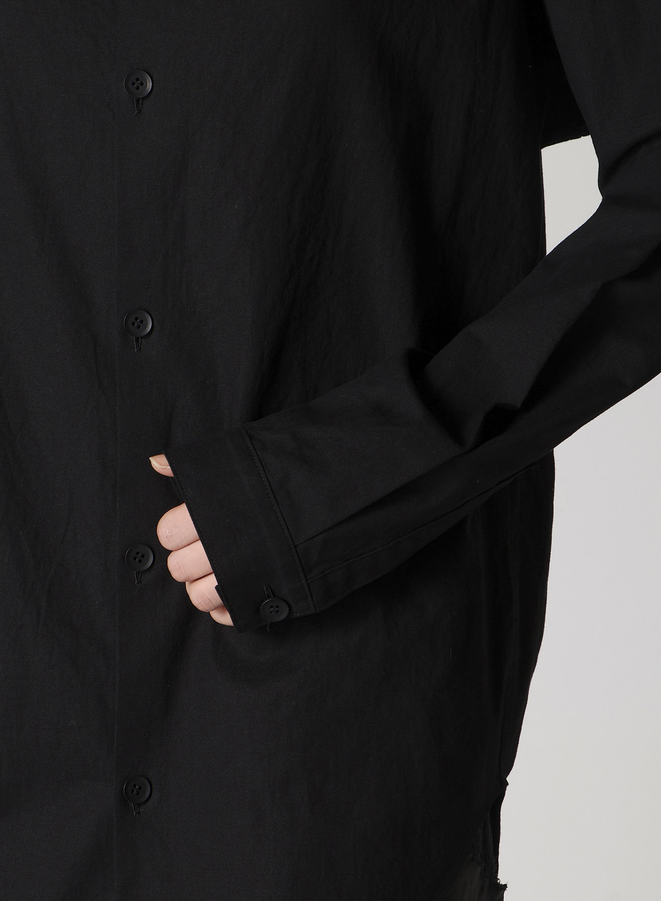 LIGHT POPLIN NECK TUCK SHIRT