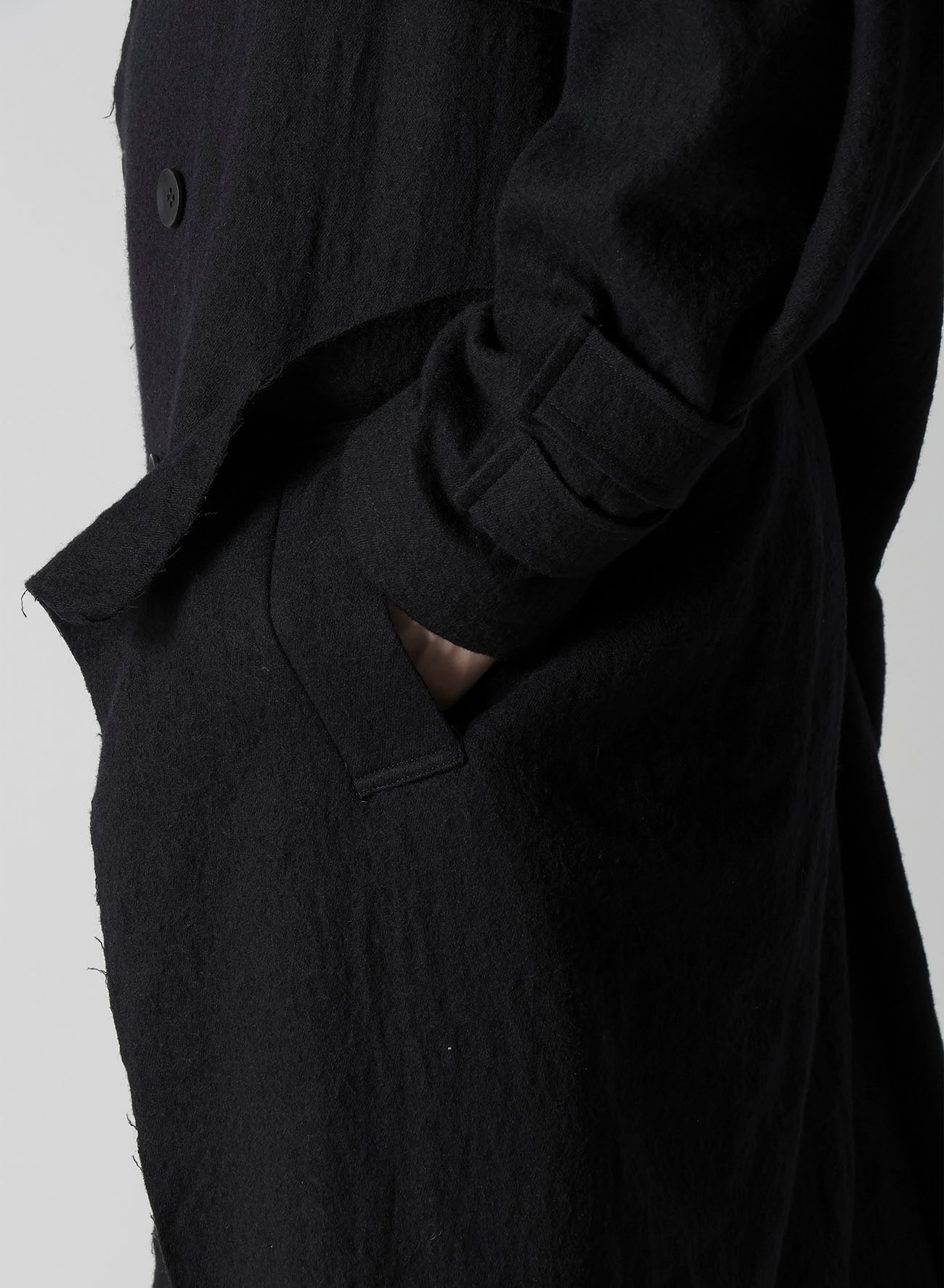 SHRINKED SERGE BACK DRAPE TRENCH COAT