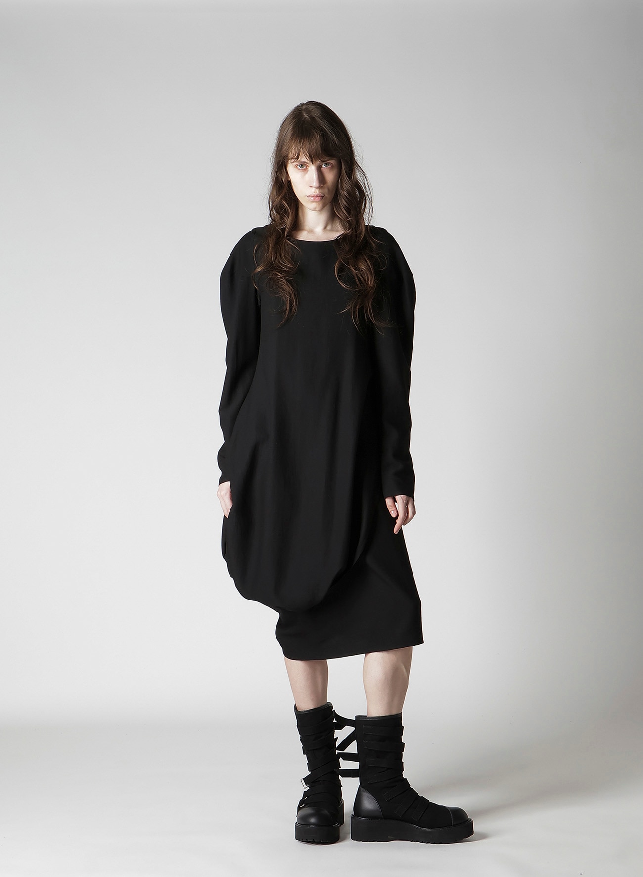 MILLED GABARDINE TWIST DRESS