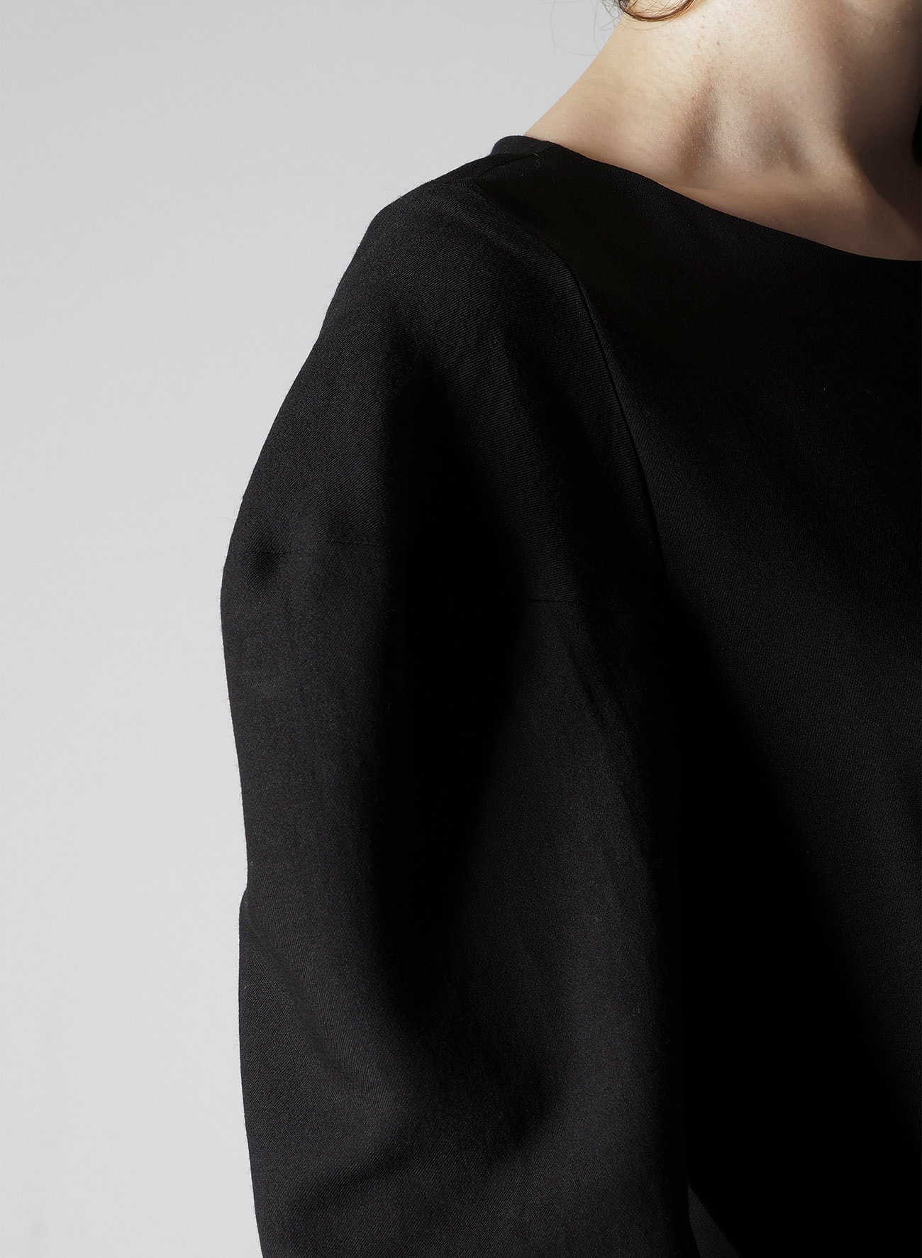 MILLED GABARDINE TWIST DRESS