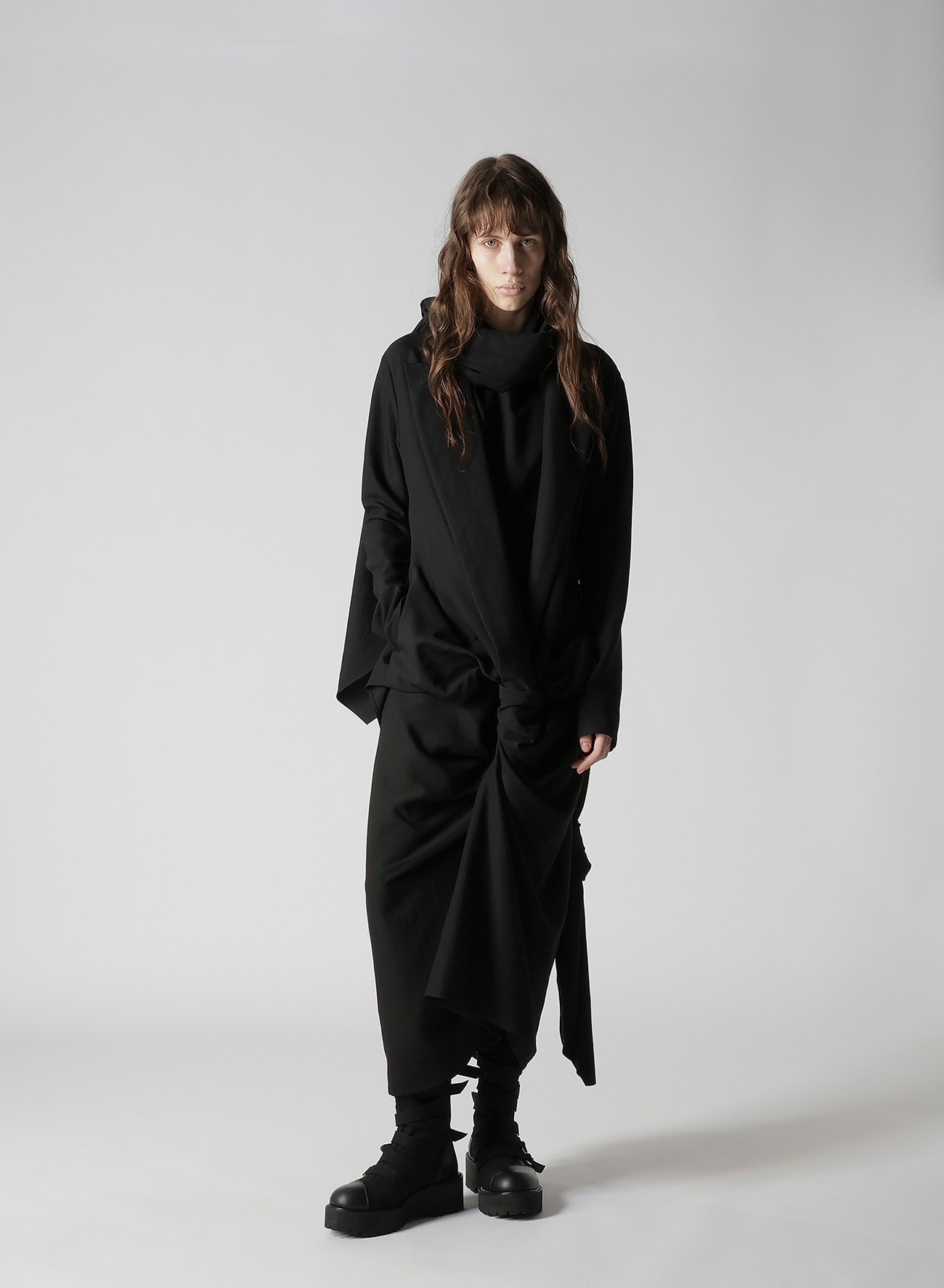 MILLED GABARDINE TWIST DRESS WITH SCARF