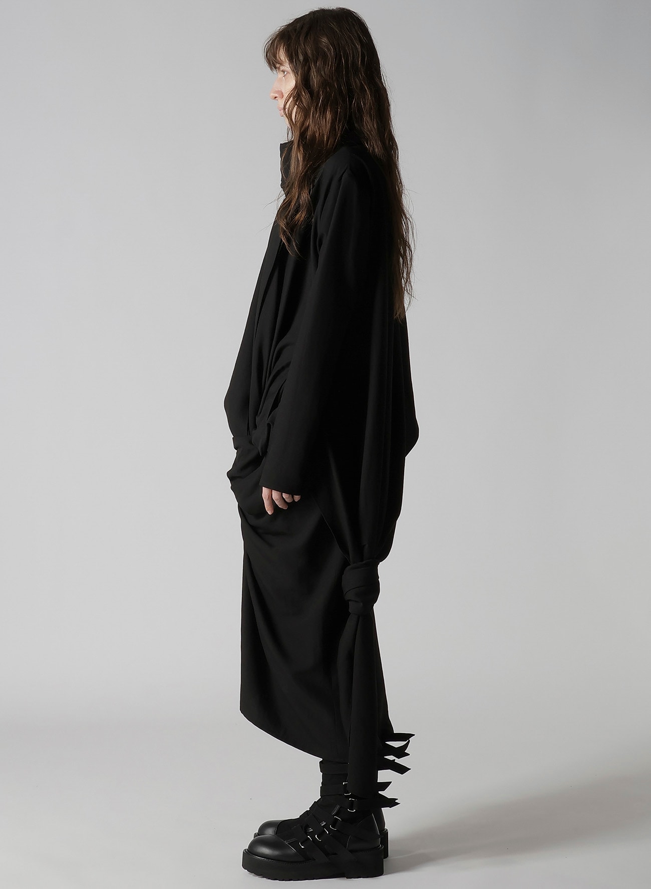 MILLED GABARDINE TWIST DRESS WITH SCARF