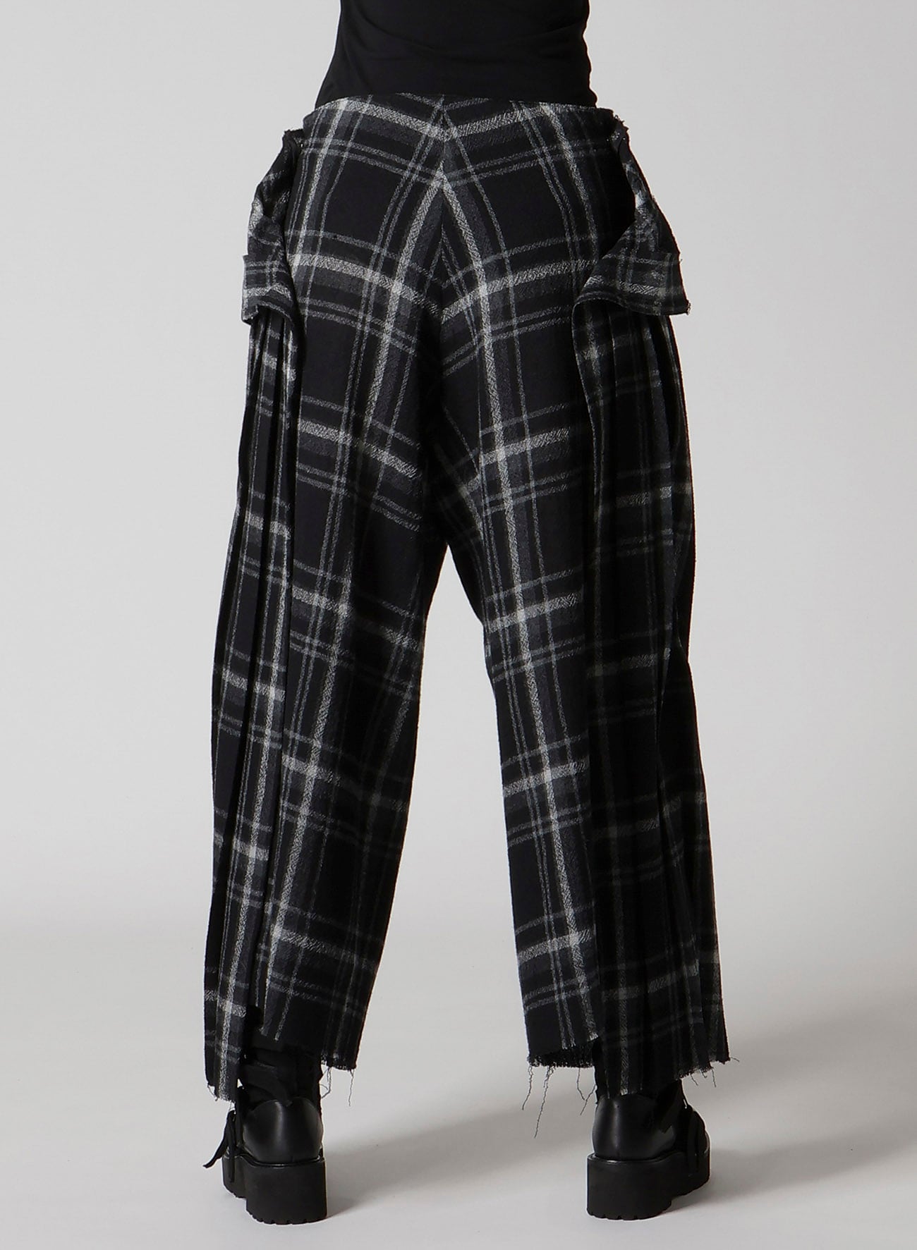 PLAID PATTERN PLEATS PANTS