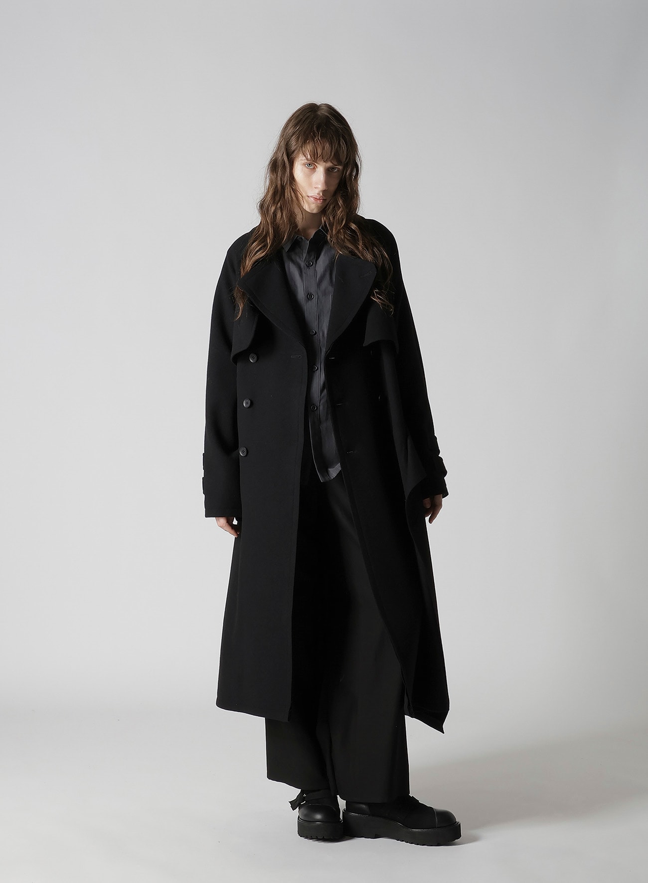 MILLED GABARDINE FRILLED PANTS