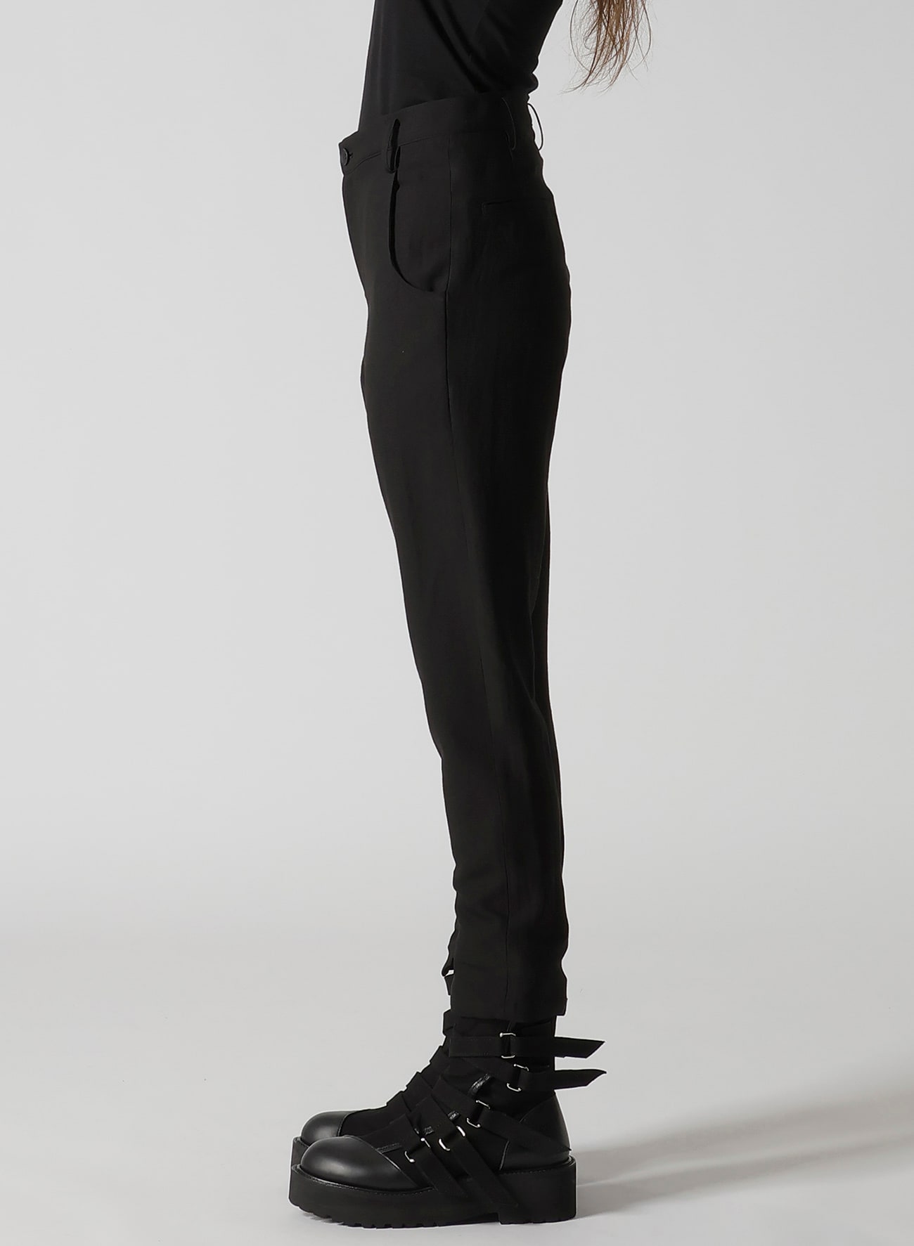 MILLED GABARDINE SLIT SLIM PANTS