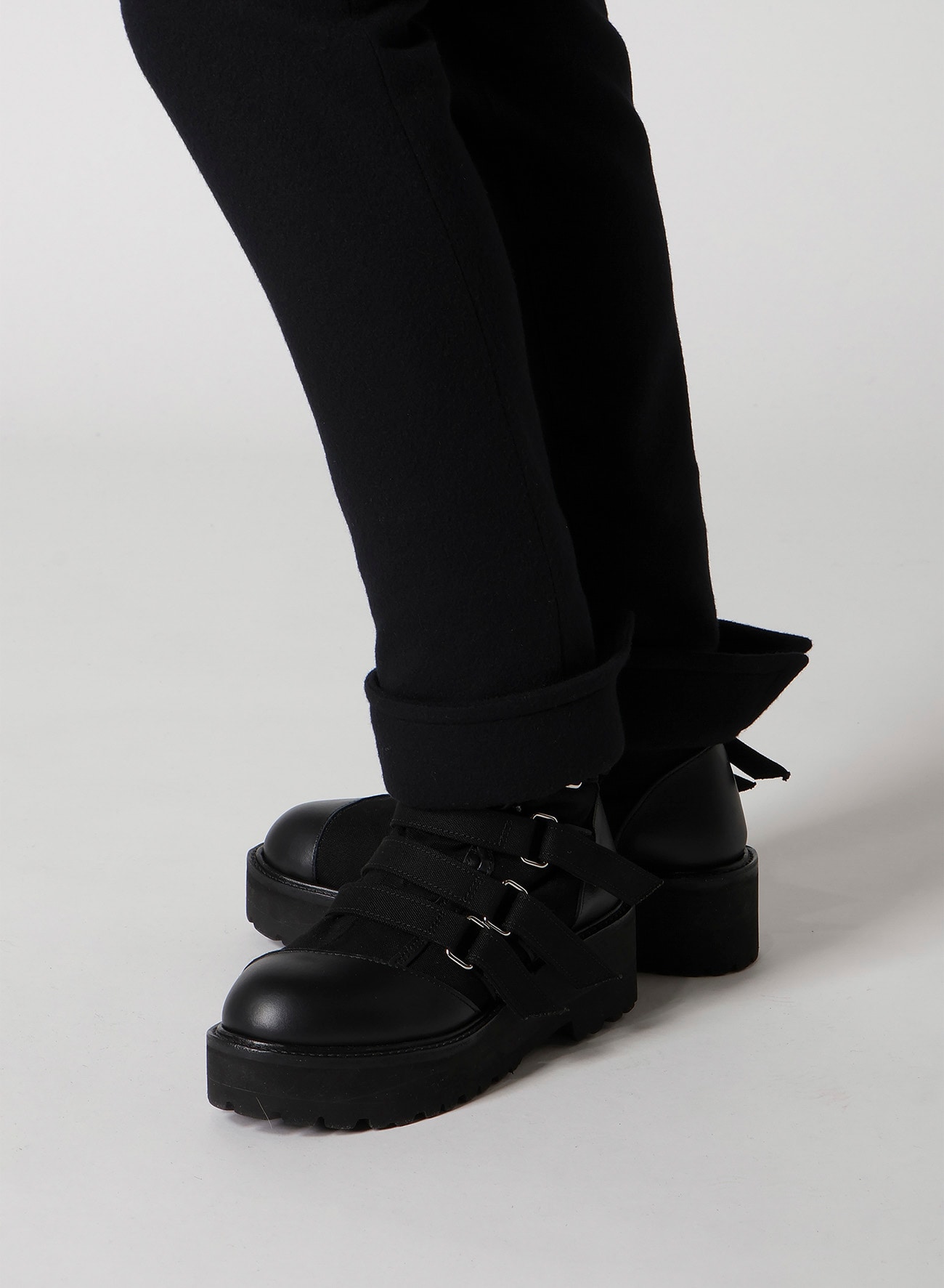 LIGHT MOSSER SLIT SLIM PANTS