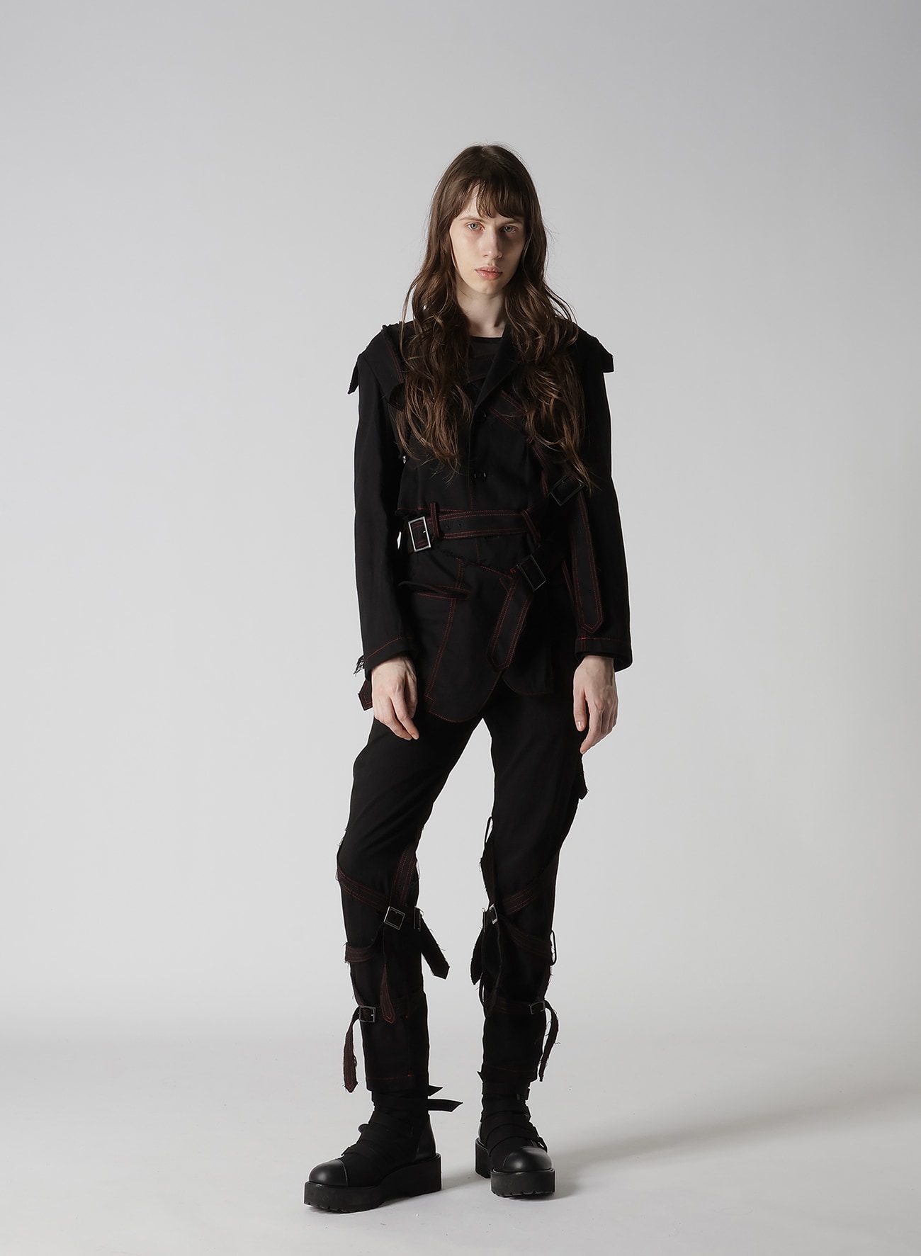 BLACK DENIM BELTED PANTS