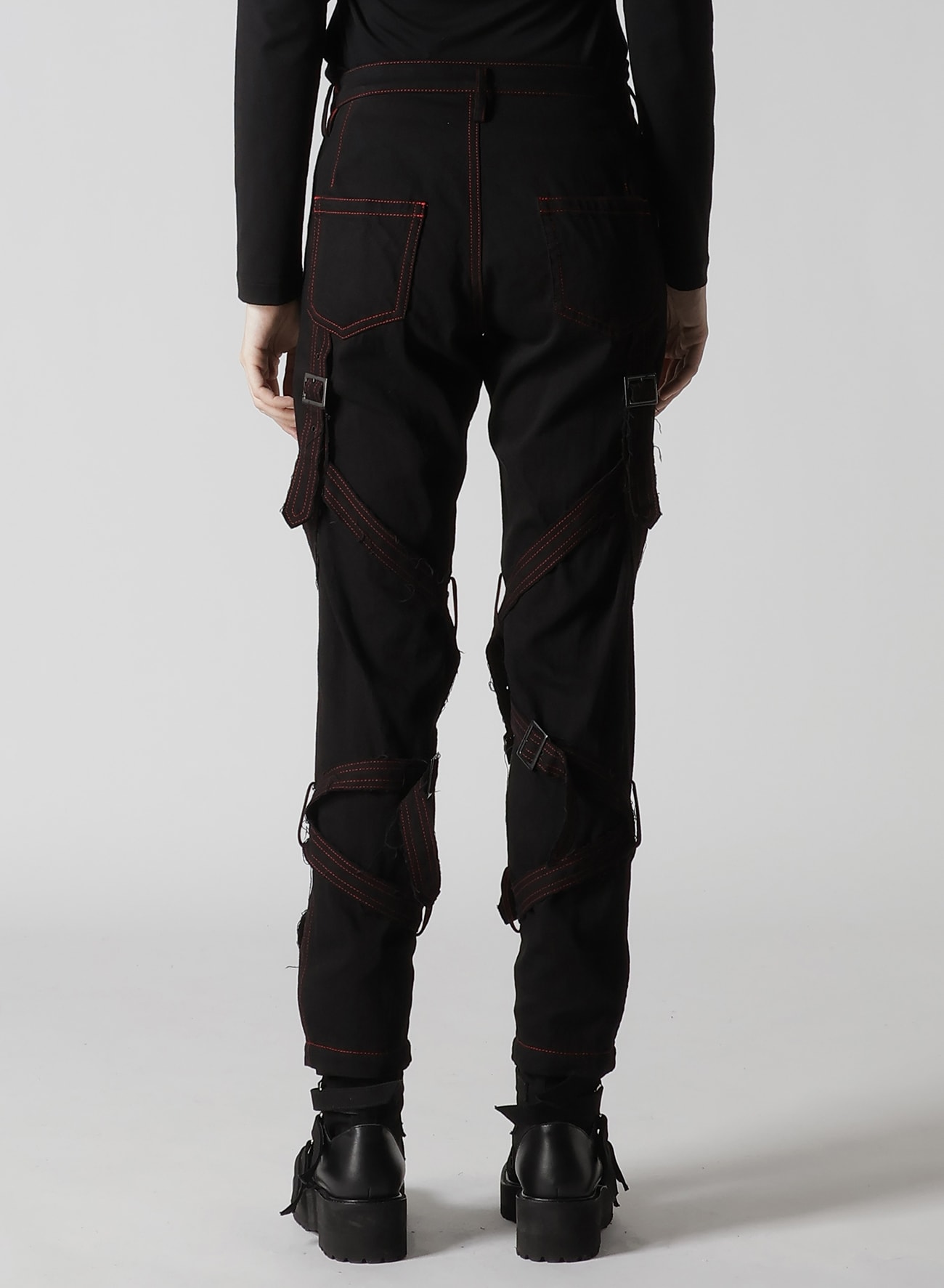 BLACK DENIM BELTED PANTS