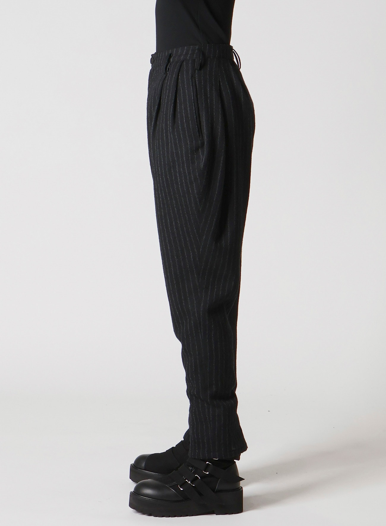 STRIPE GAUZE TUCK SLIM PNATS