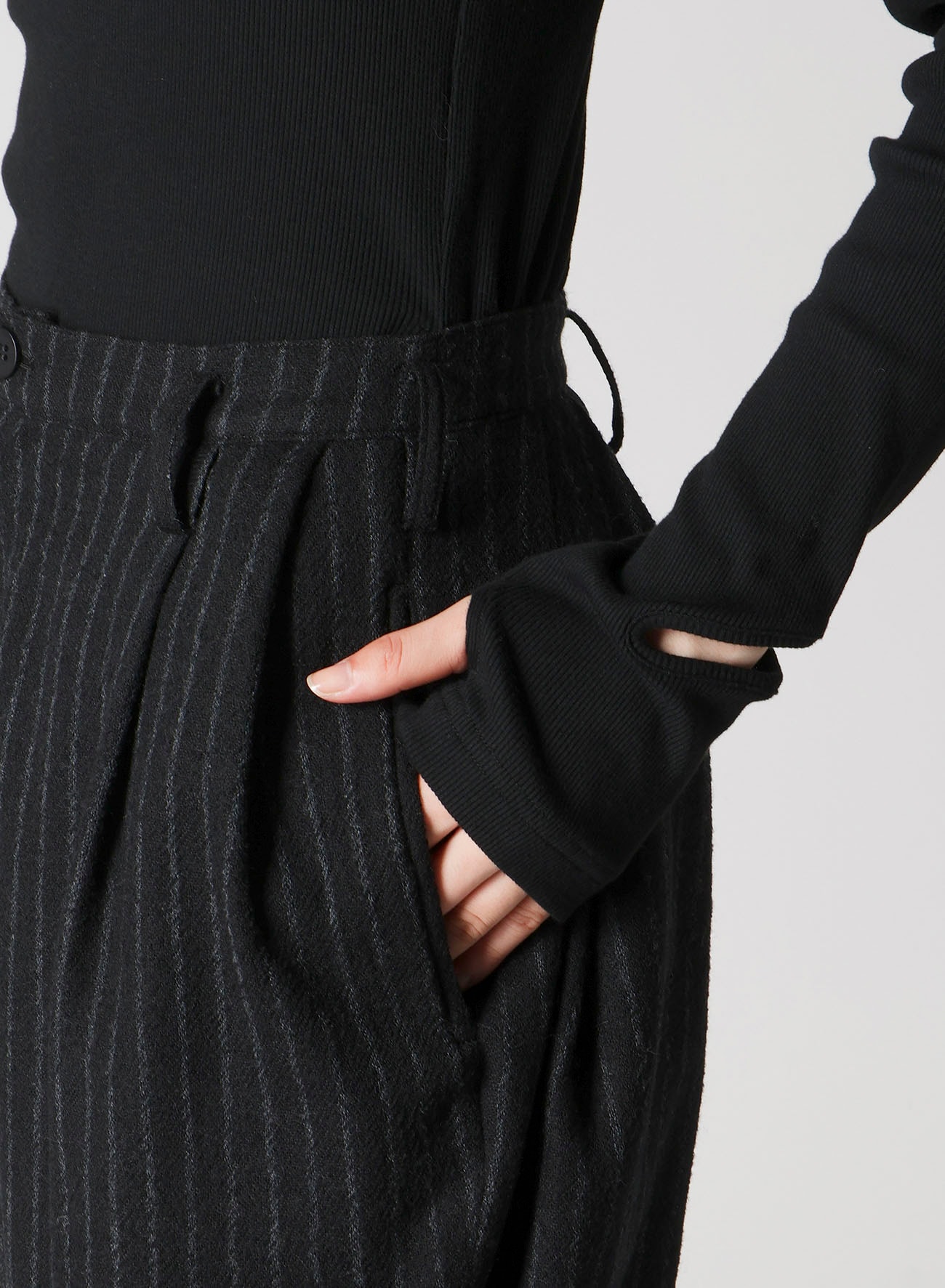STRIPE GAUZE TUCK SLIM PNATS