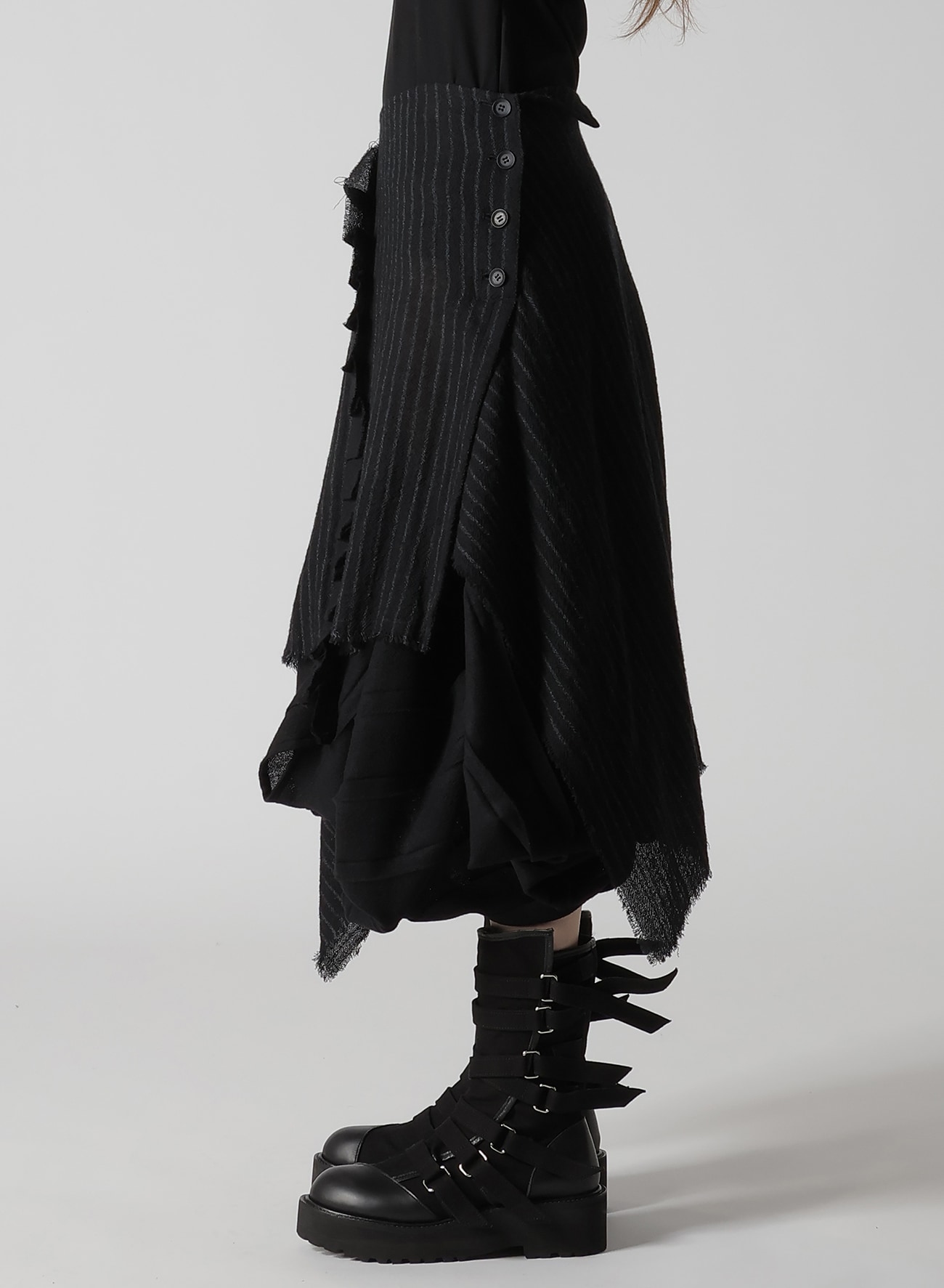 STRIPE GAUZE PLEATS CONBINATION SKIRT