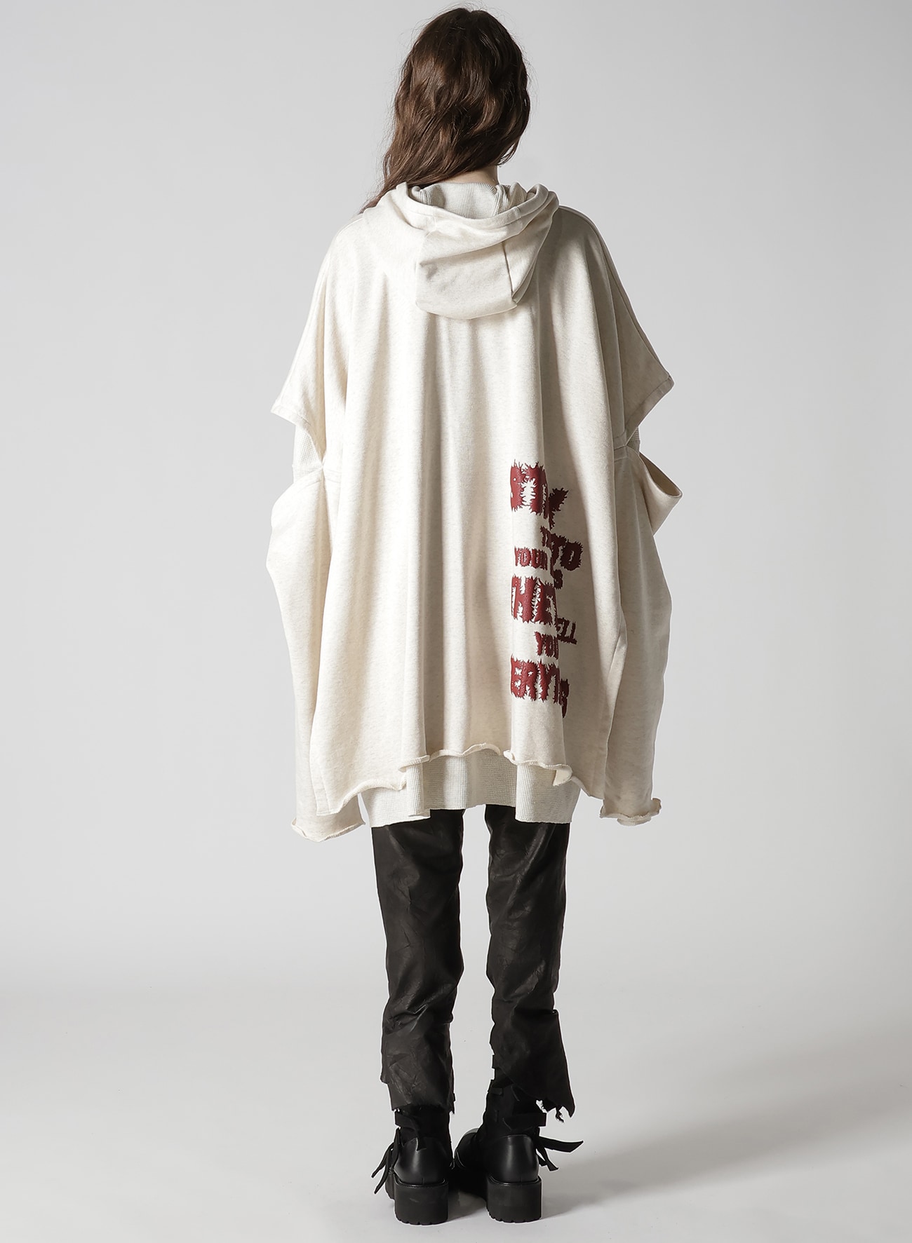 STAY TRUE PRINT LAYERED SHORT HOODIE