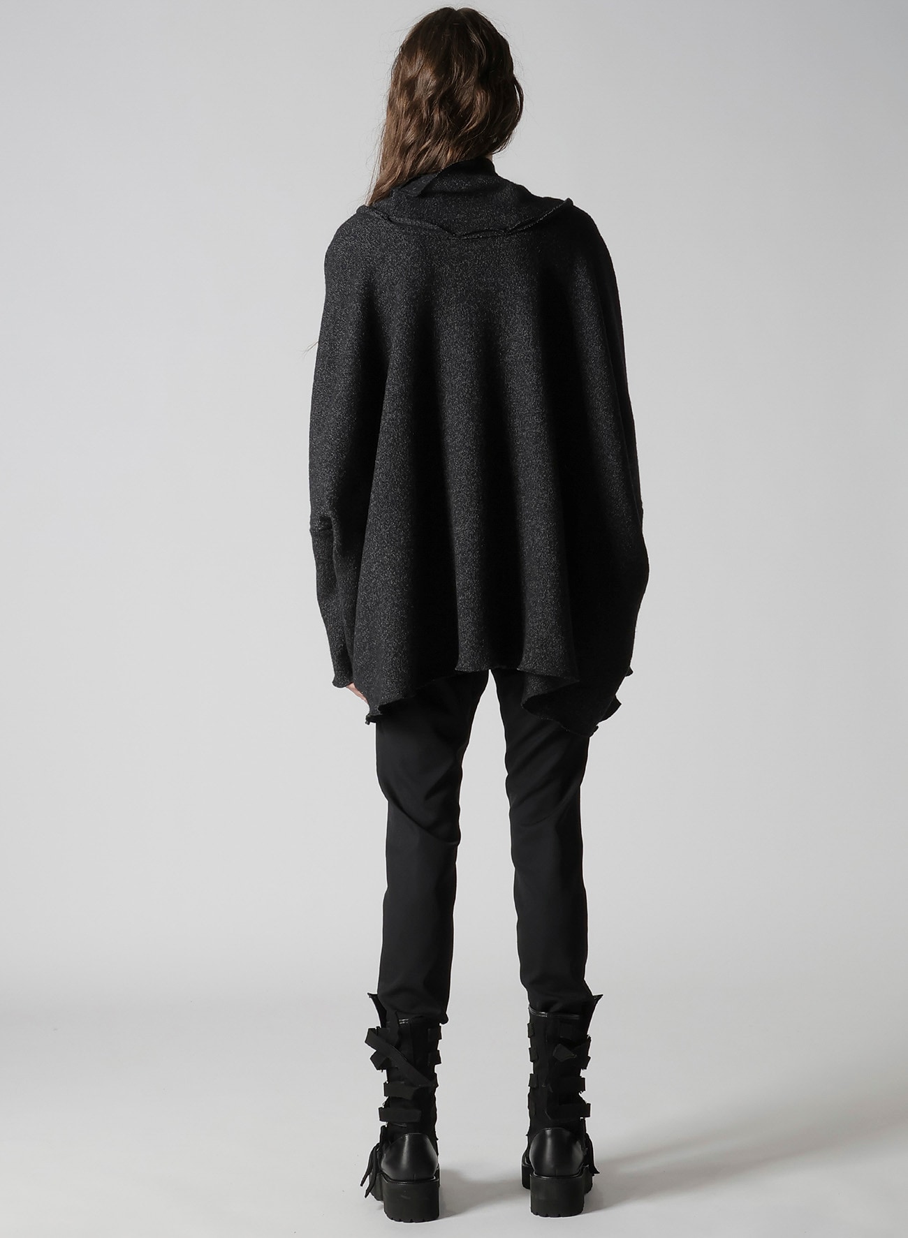 PLAIN STITCH ROUND NECK T-SHIRT