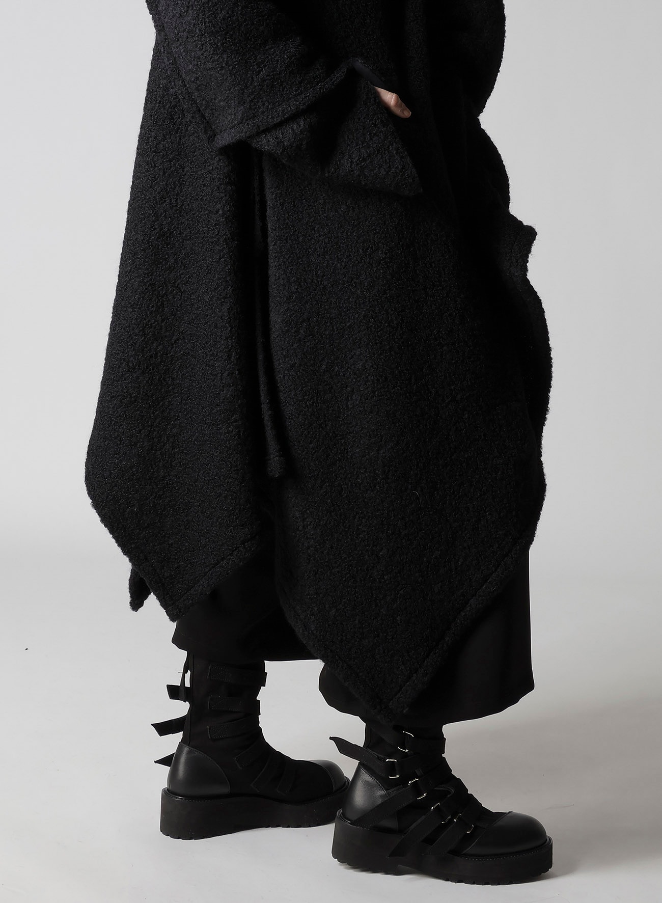 LOOP INLAY FRILLED COLLAR LONG JACKET