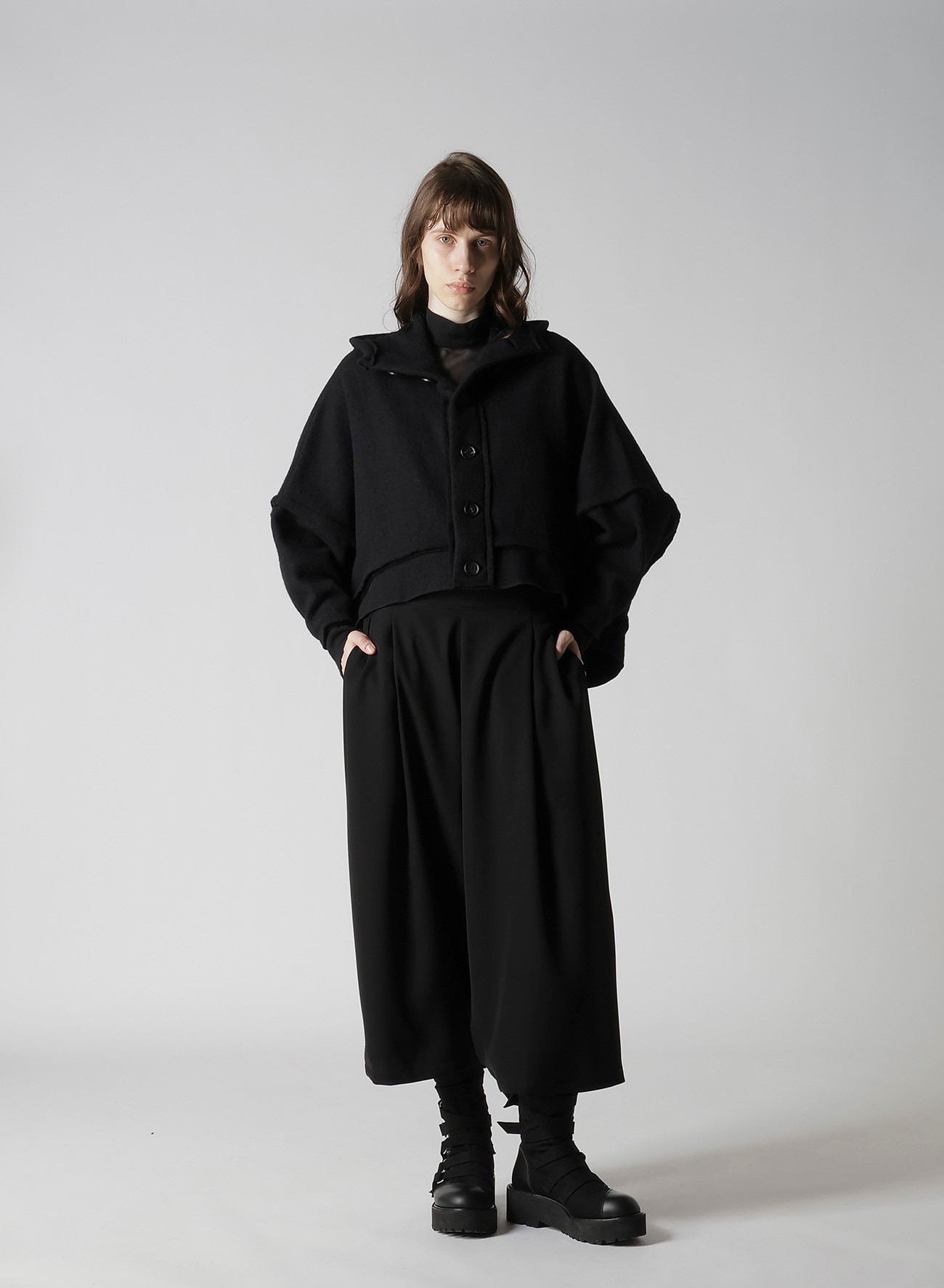 PLAIN STITCH SQUARE DESIGNED JACKET